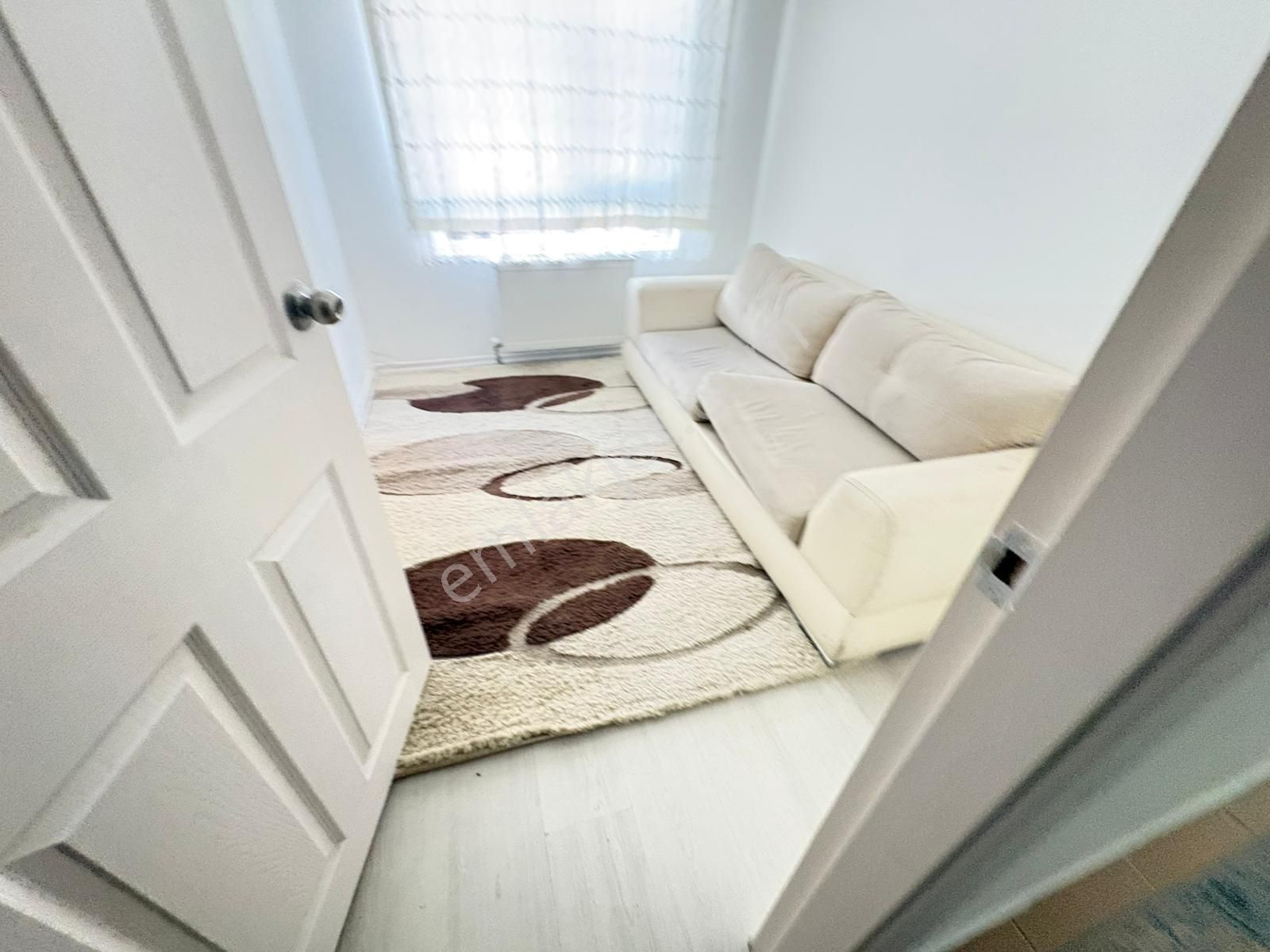 Göral Emlak 3+1 Giriş Ön Balkonlu Full Eşyalı - Görsel 9