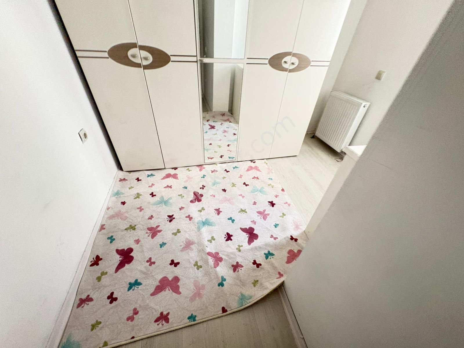 Göral Emlak 3+1 Giriş Ön Balkonlu Full Eşyalı - Görsel 3