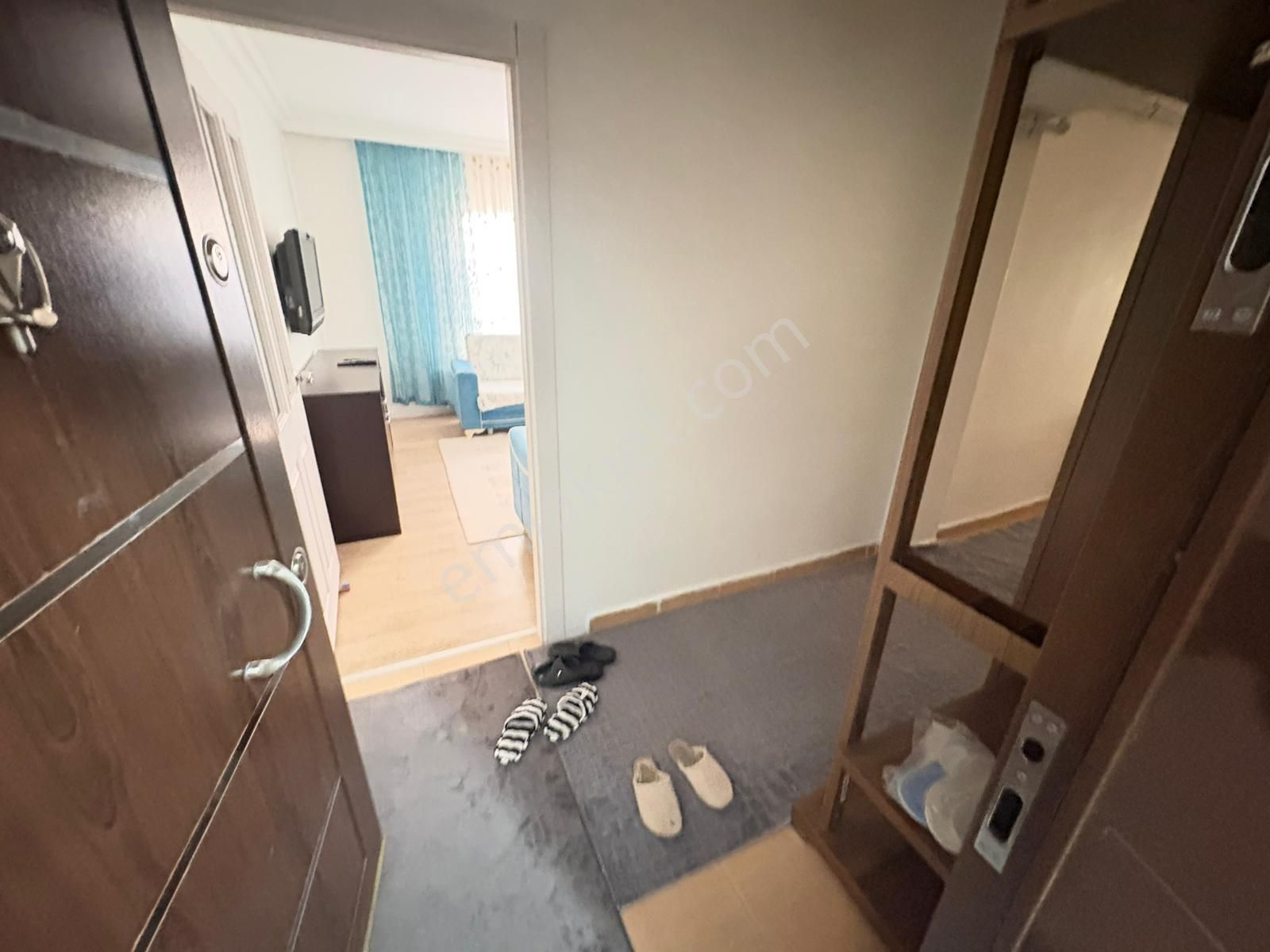 Göral Emlak 3+1 Giriş Ön Balkonlu Full Eşyalı - Görsel 8