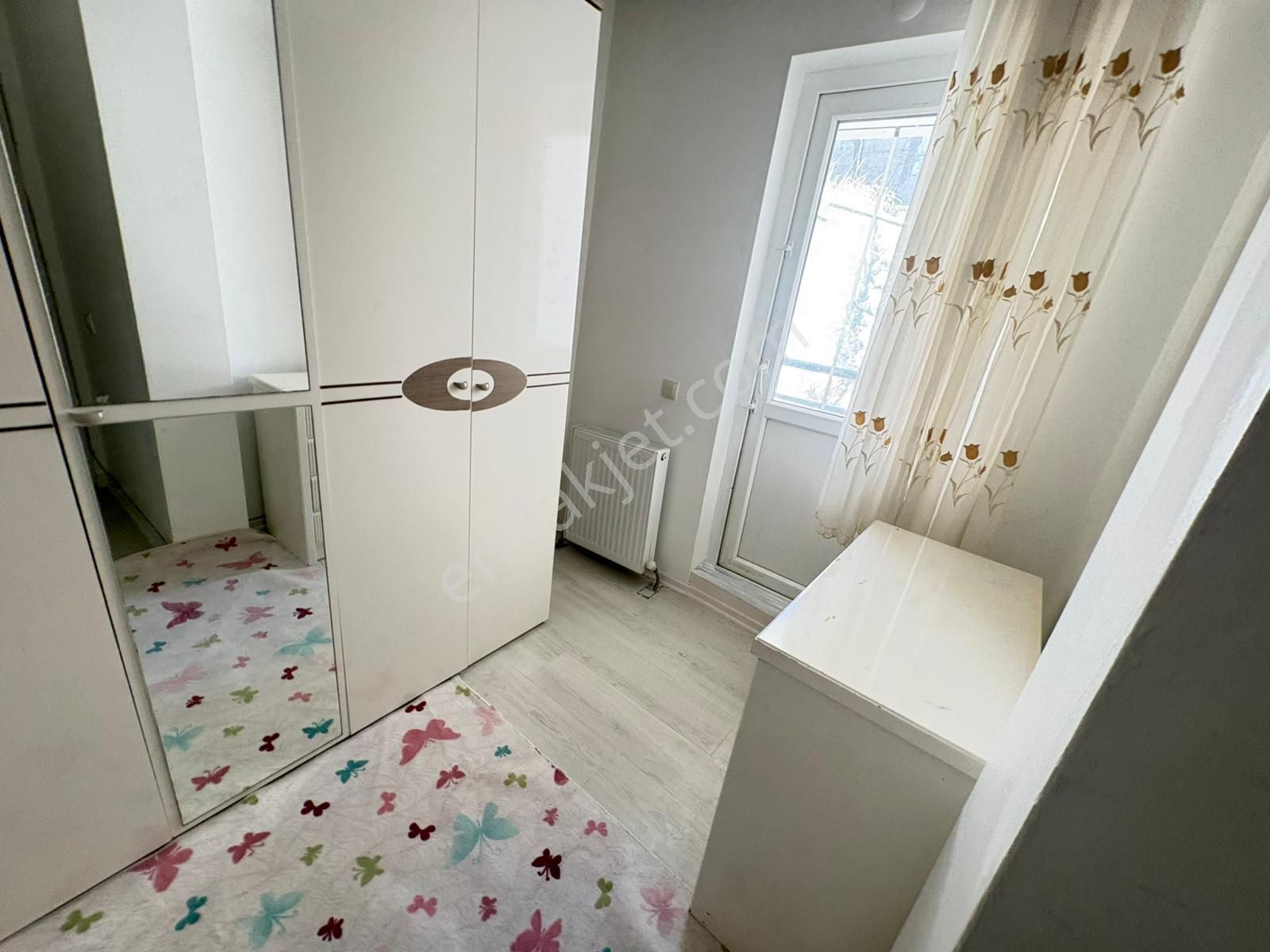 Göral Emlak 3+1 Giriş Ön Balkonlu Full Eşyalı - Görsel 10