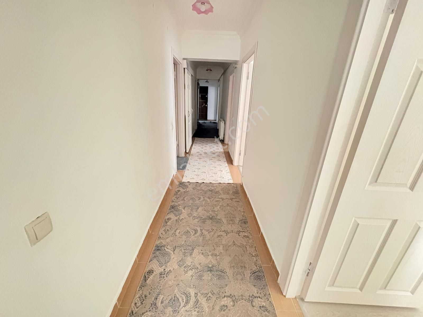 Göral Emlak 3+1 Giriş Ön Balkonlu Full Eşyalı - Görsel 7