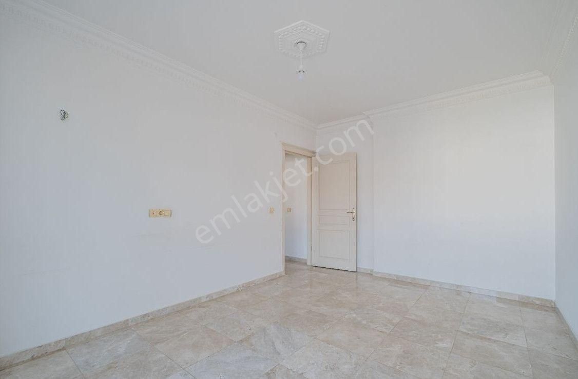 Alanya Cumhuriyet Mah.denize 400 Mt.satılık 3+1 Daire - Görsel 10