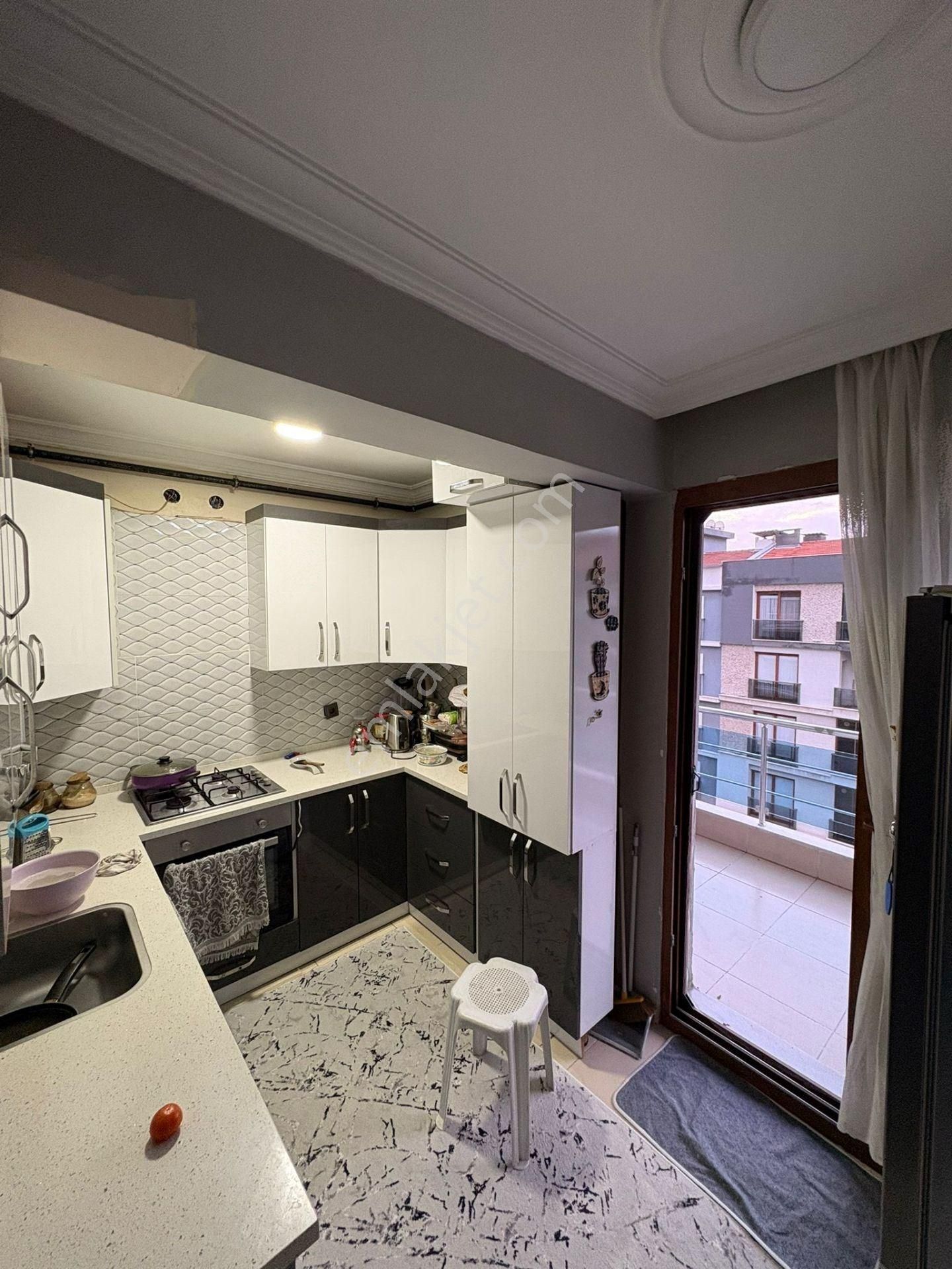 Karşıyaka İmbatlı’da Yenilenmiş 2+1, Geniş & Ferah, En Üst Kat Daire! - Görsel 17