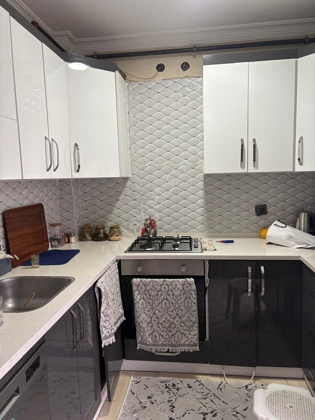 Karşıyaka İmbatlı’da Yenilenmiş 2+1, Geniş & Ferah, En Üst Kat Daire! - Görsel 7