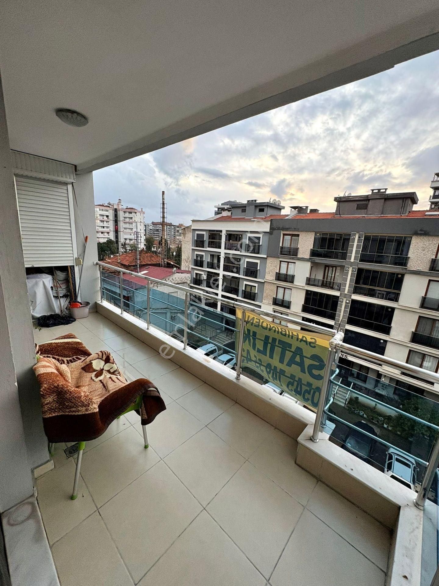 Karşıyaka İmbatlı’da Yenilenmiş 2+1, Geniş & Ferah, En Üst Kat Daire! - Görsel 21