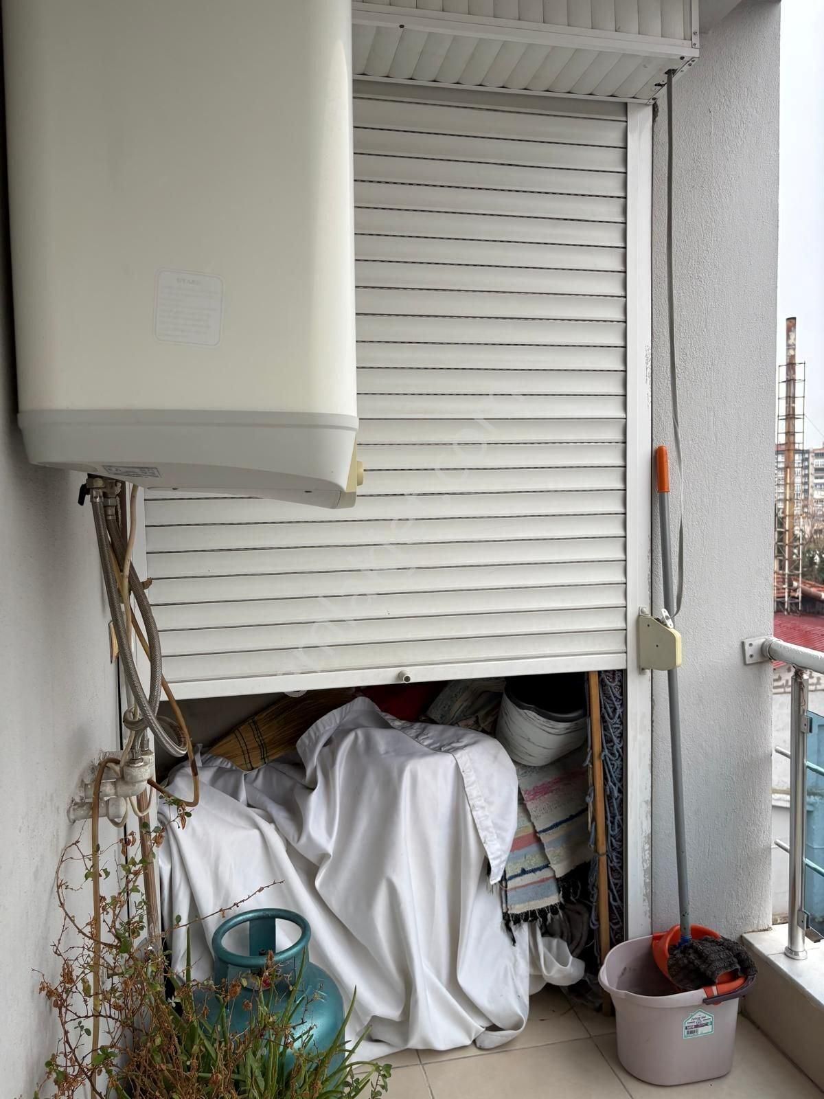 Karşıyaka İmbatlı’da Yenilenmiş 2+1, Geniş & Ferah, En Üst Kat Daire! - Görsel 9