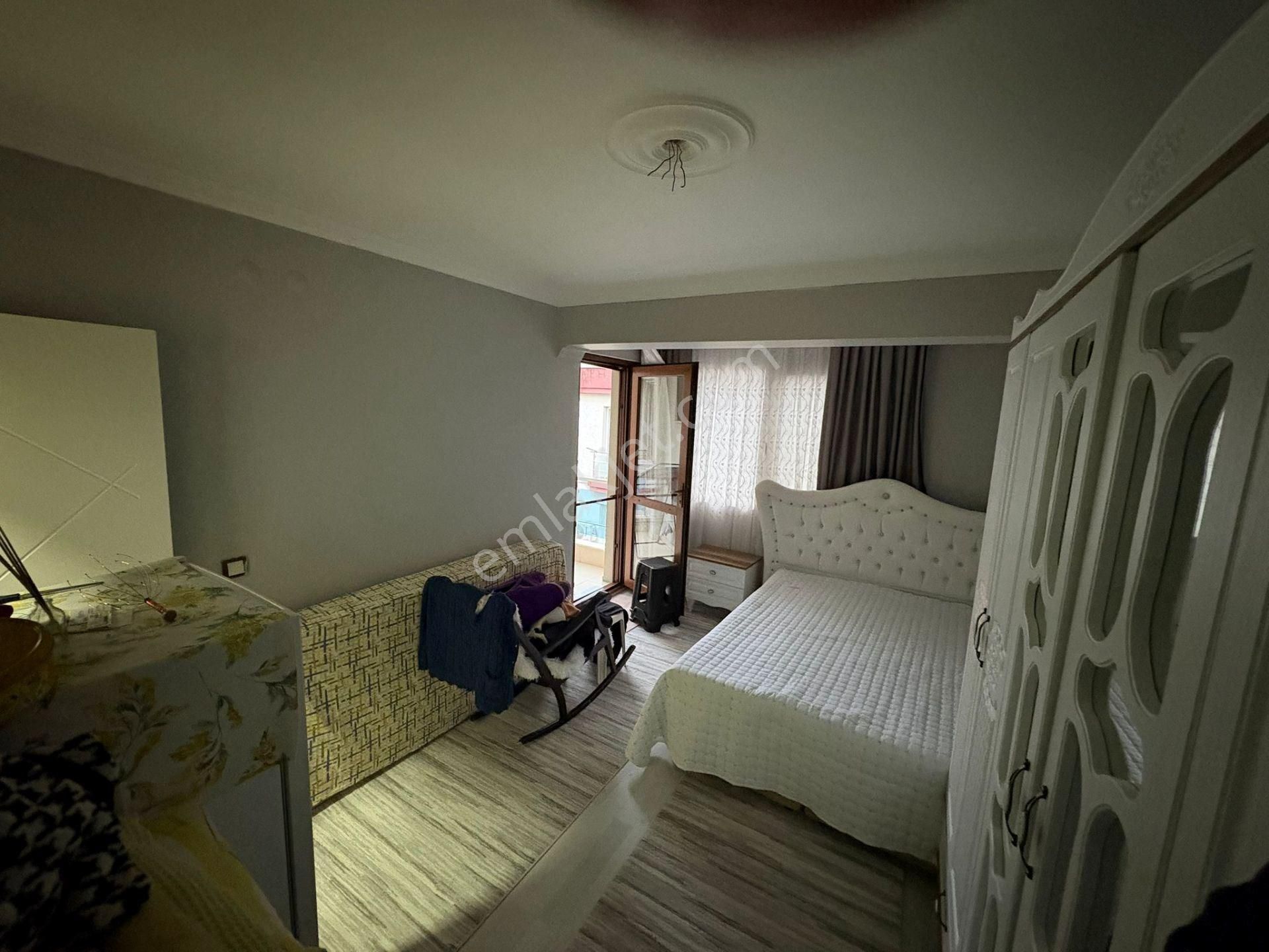 Karşıyaka İmbatlı’da Yenilenmiş 2+1, Geniş & Ferah, En Üst Kat Daire! - Görsel 19