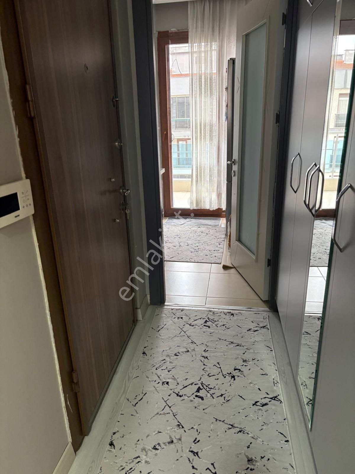 Karşıyaka İmbatlı’da Yenilenmiş 2+1, Geniş & Ferah, En Üst Kat Daire! - Görsel 5