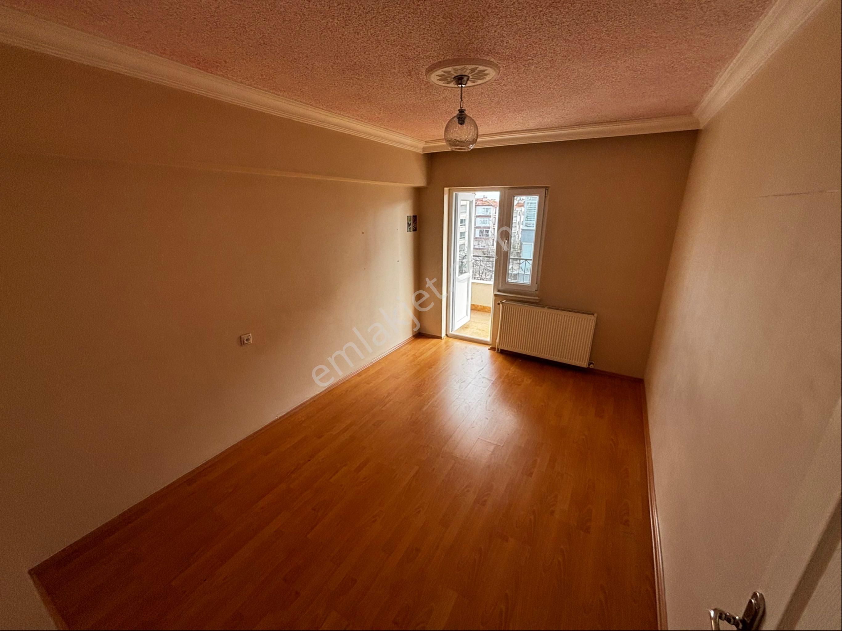 Sincan Buhara Caddesinde Asansörlü Kiralık Ara Kat 3+1 Daire - Görsel 17