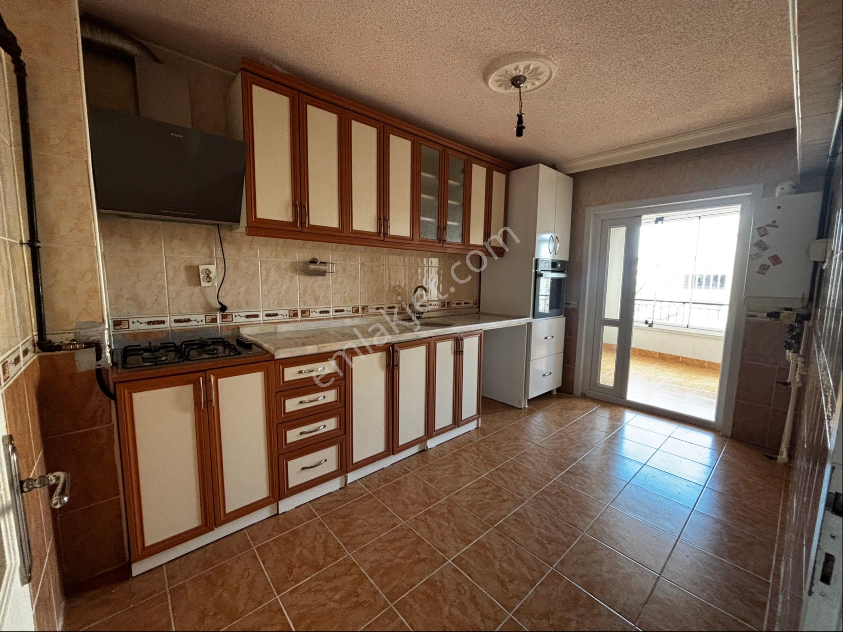 Sincan Buhara Caddesinde Asansörlü Kiralık Ara Kat 3+1 Daire - Görsel 5