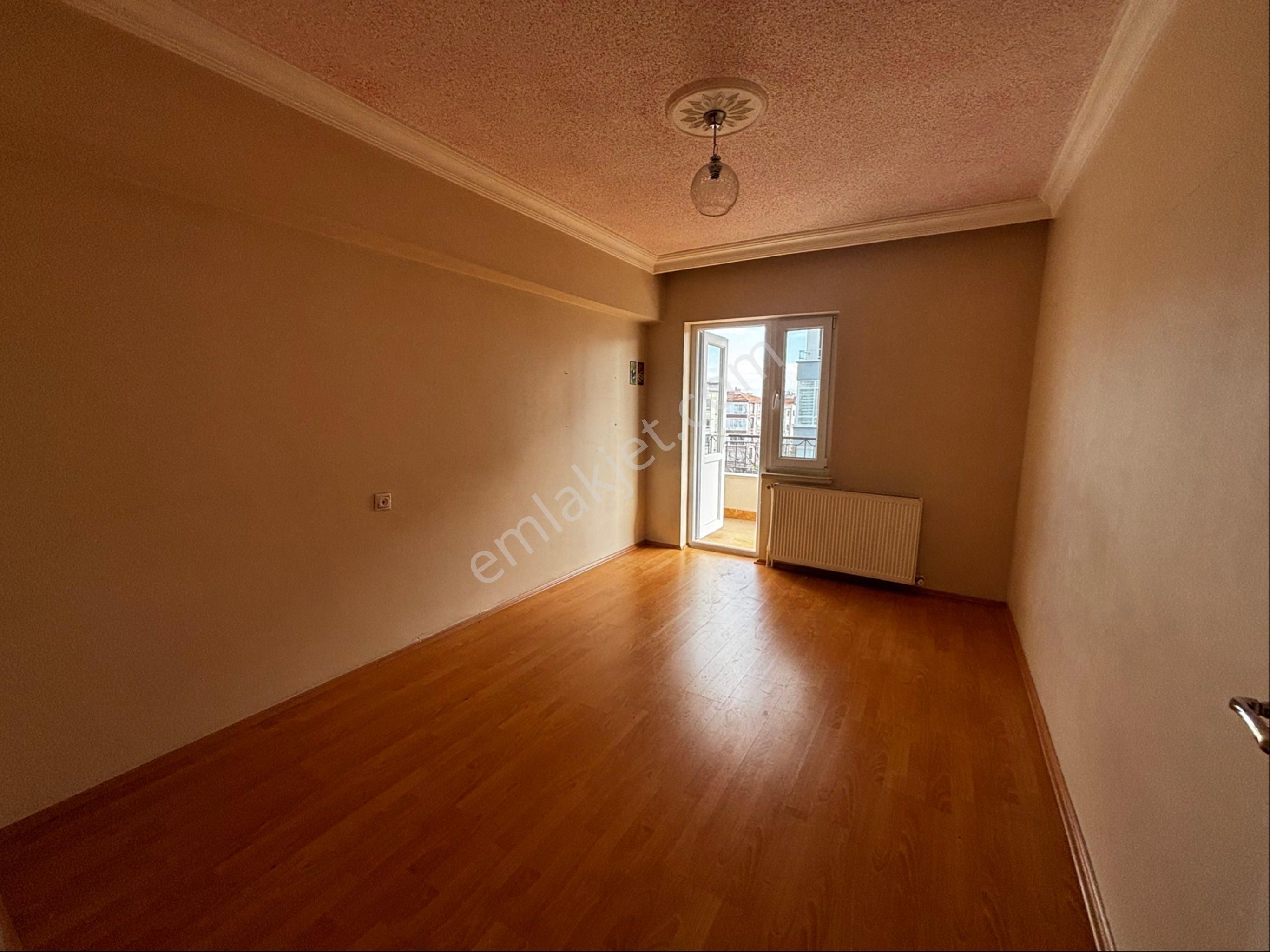 Sincan Buhara Caddesinde Asansörlü Kiralık Ara Kat 3+1 Daire - Görsel 15