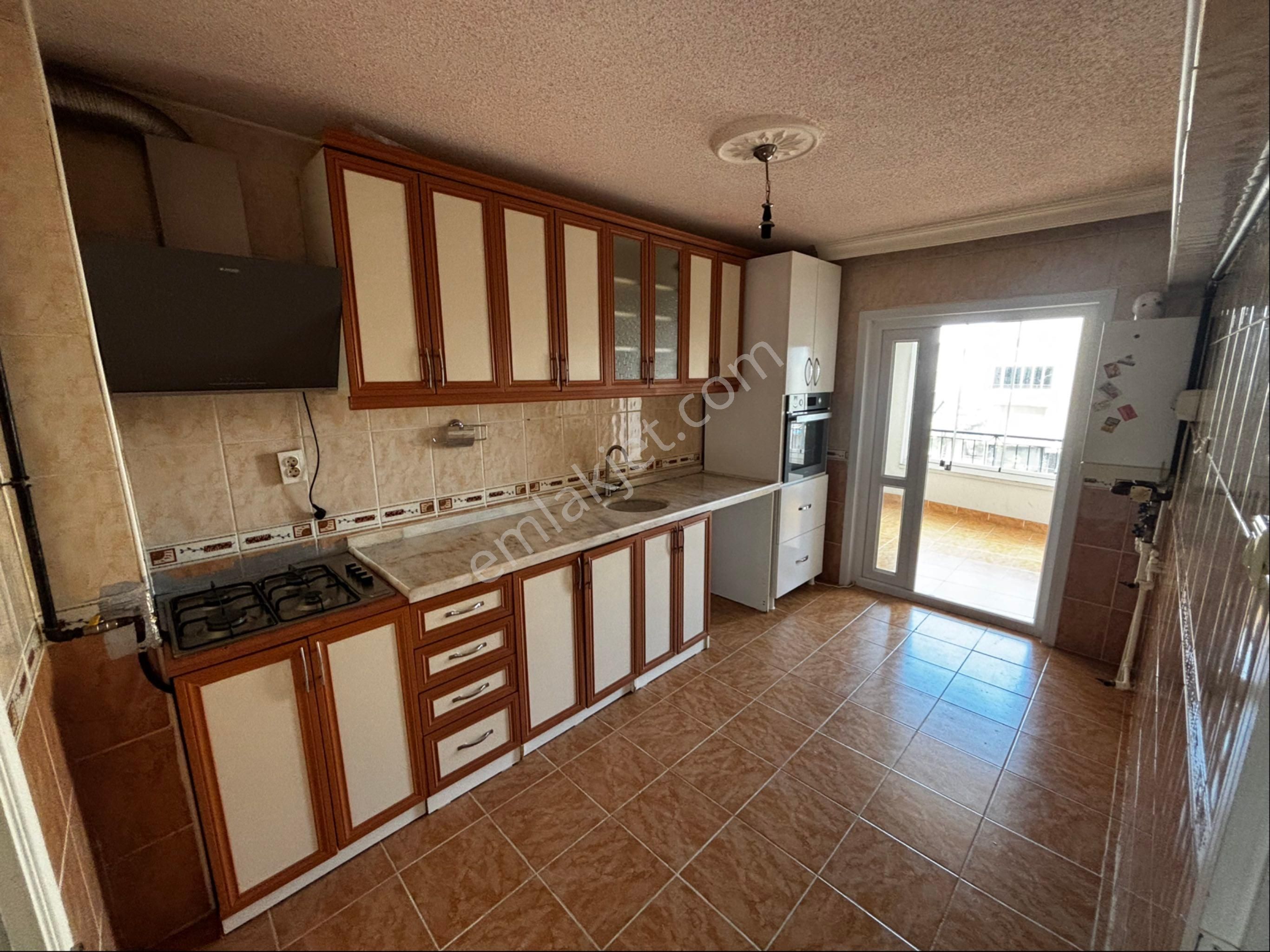 Sincan Buhara Caddesinde Asansörlü Kiralık Ara Kat 3+1 Daire - Görsel 4