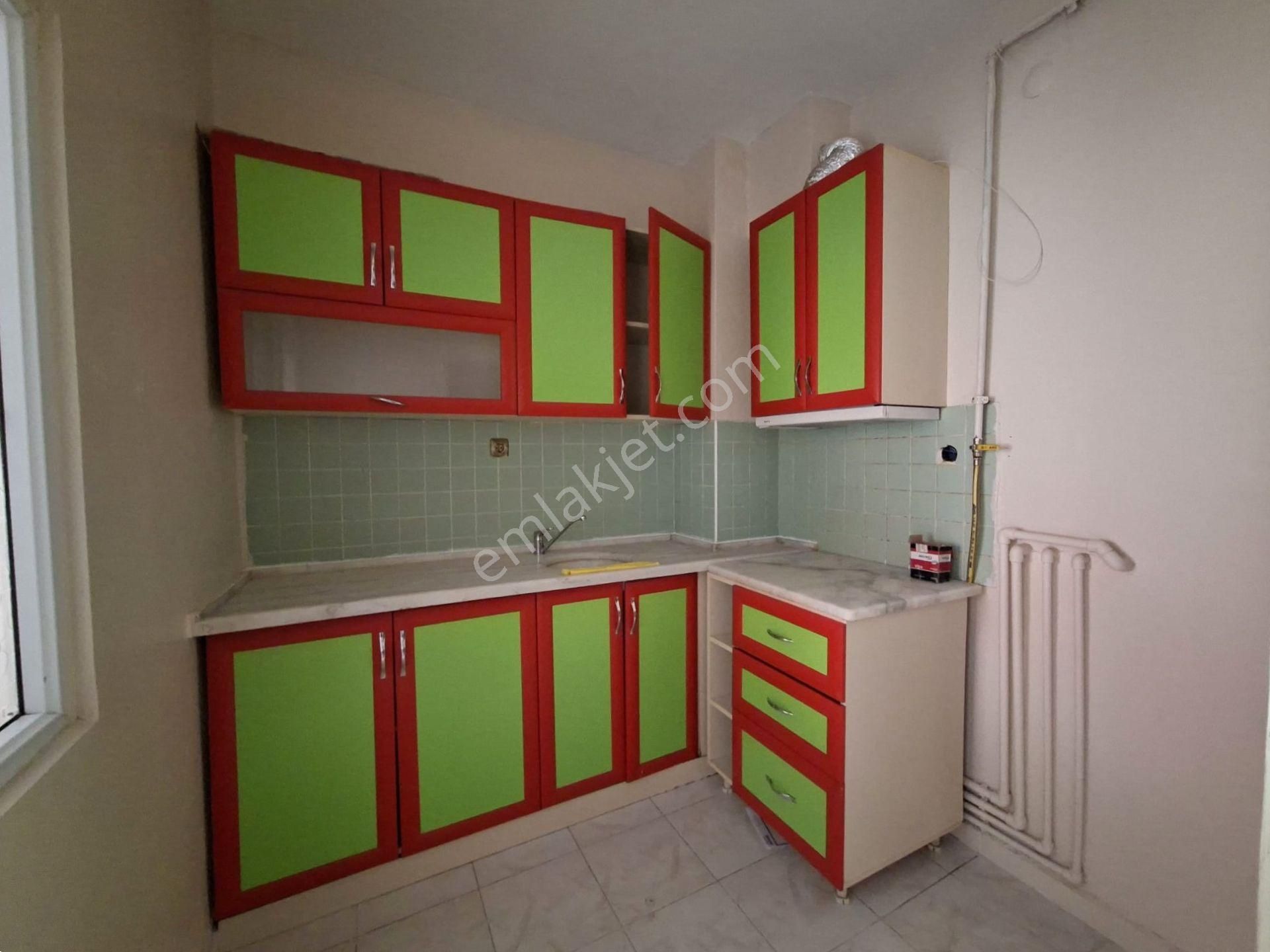 Recep Ümit Emlak'tan Yenibağlar , Aöf Binası Arkası Kiralık 1+1 Ferah Daire - Görsel 4