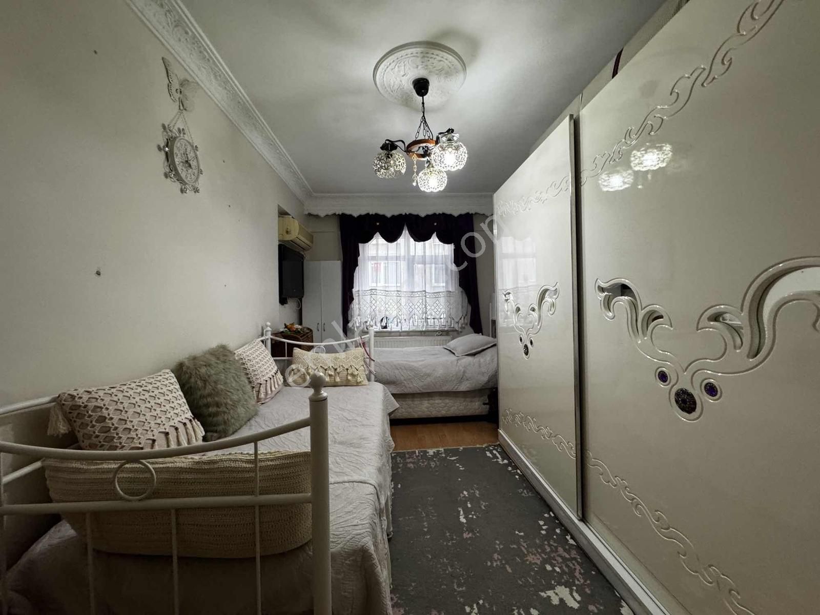 Tokgöz'den Ulubatlı Hasan Cami Yakını 3+1arakat Kentsellik Daire - Görsel 14