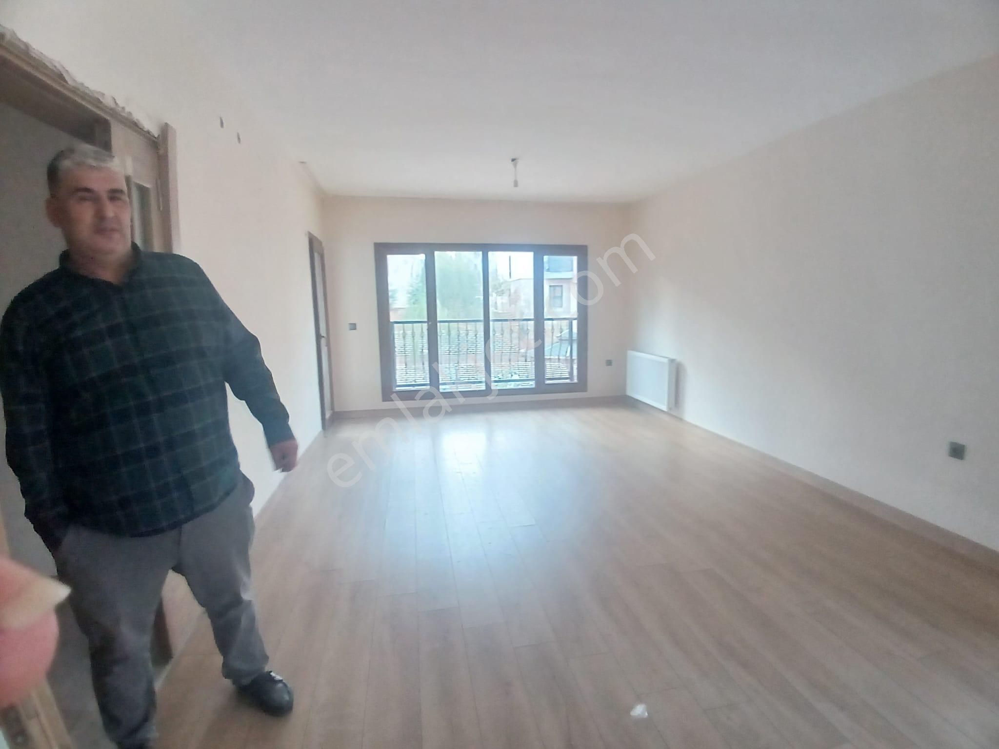 Adana Sarıçam Buruk Tokilerde Yola Yakın Okulada Yakın Yemek Odalı 2,5+1 Kiralık Daire - Görsel 13