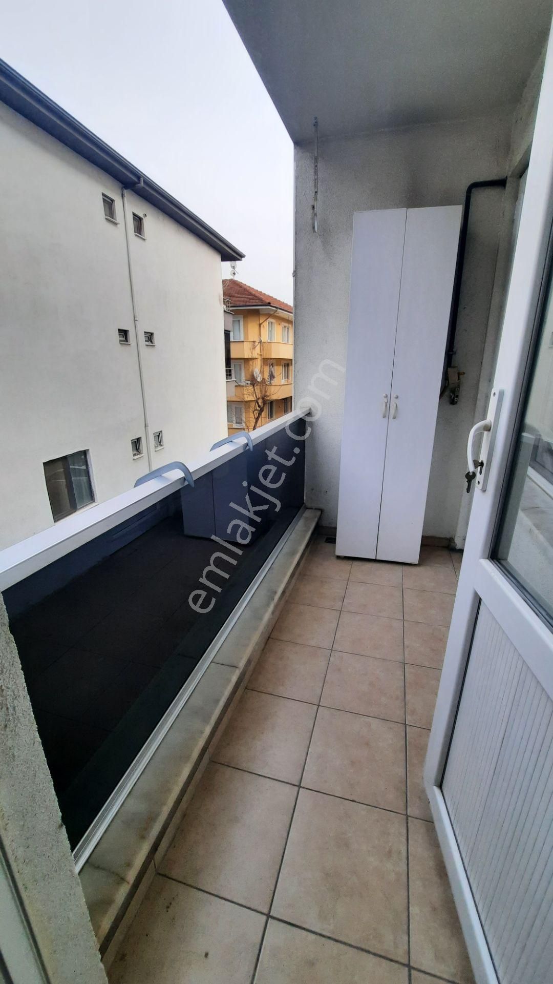 Düzce Çoban Kavşağı Yakını Eşyalı Ayrı Mutfak Satılık 1+1 Daire! - Görsel 12