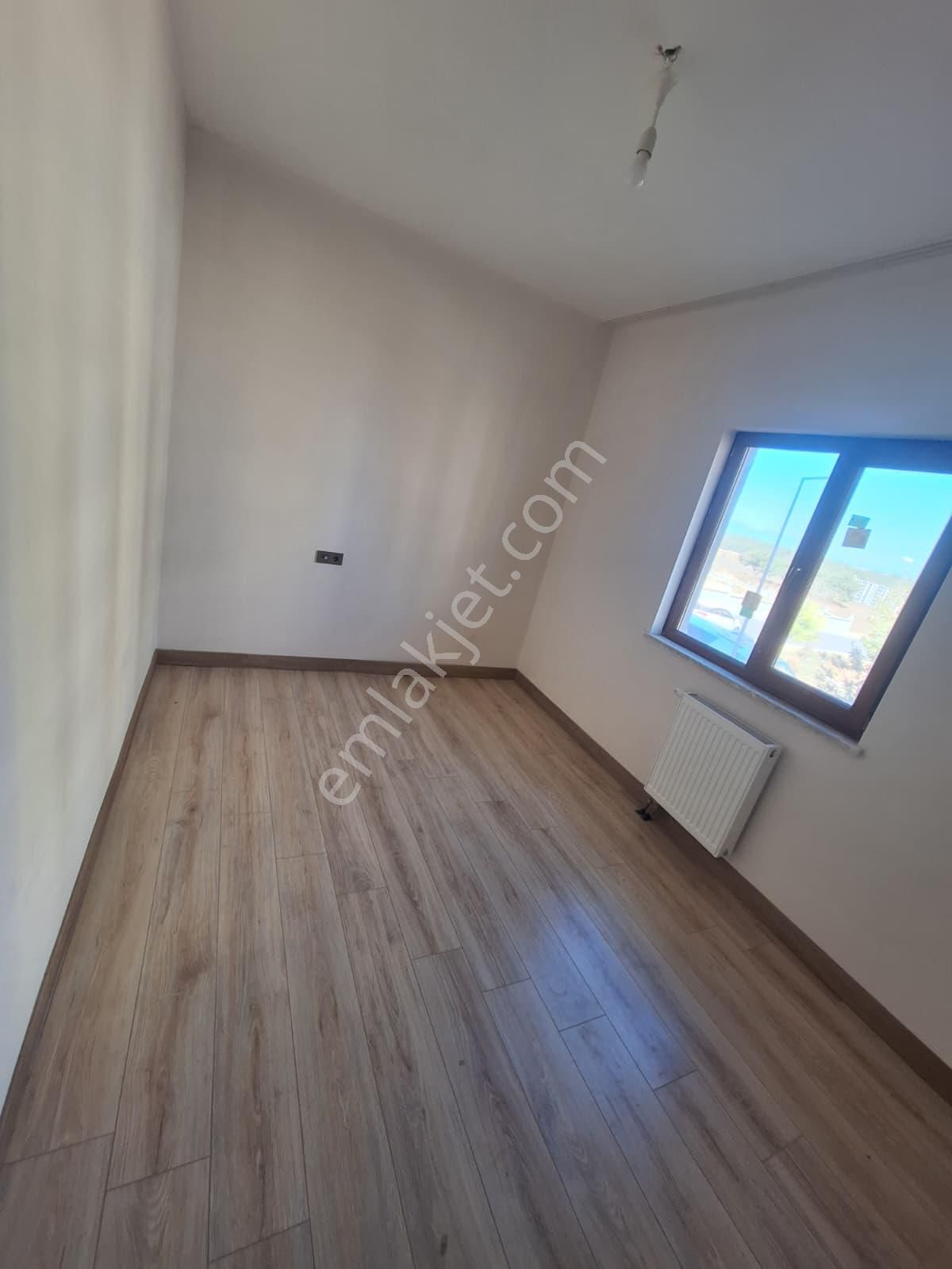 Adana Sarıçam Buruk Tokilerde Okula Yola Yakın Kiralık Fırsat Daire - Görsel 3