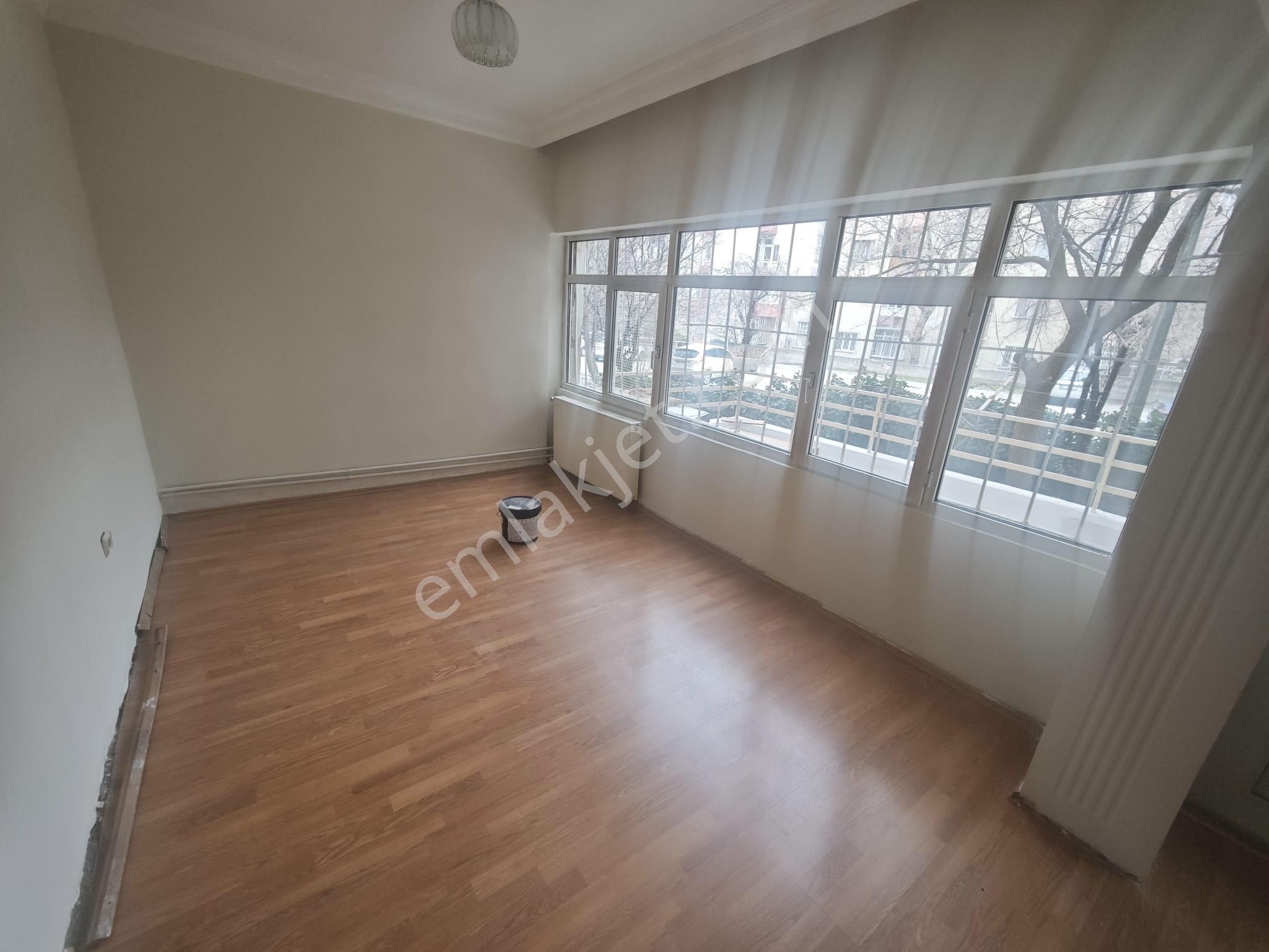 Lider Emlak'tan Aydınlıkevler'de Ön Cephe 2+1 Kiralık Daire - Görsel 19