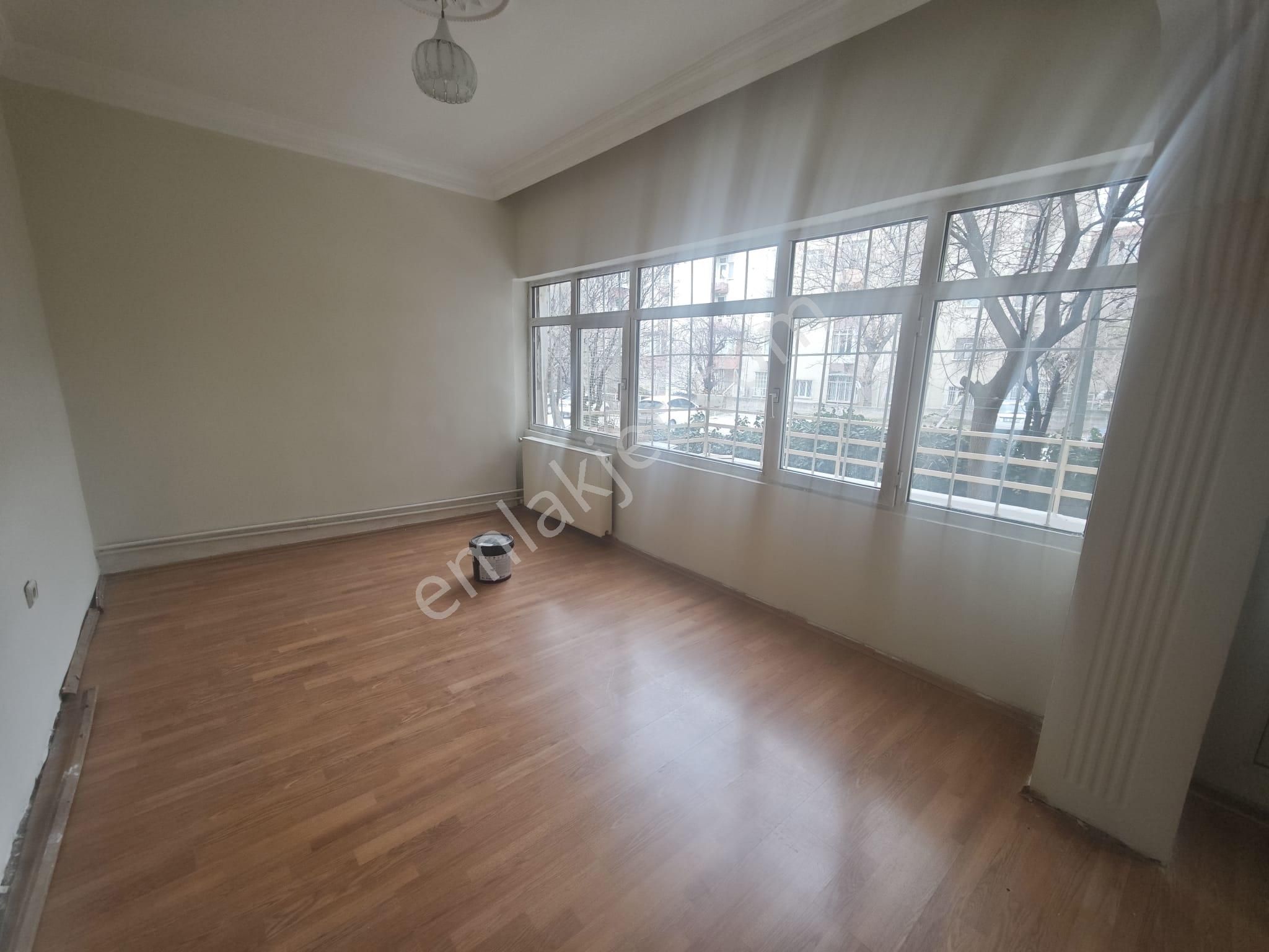 Lider Emlak'tan Aydınlıkevler'de Ön Cephe 2+1 Kiralık Daire - Görsel 17