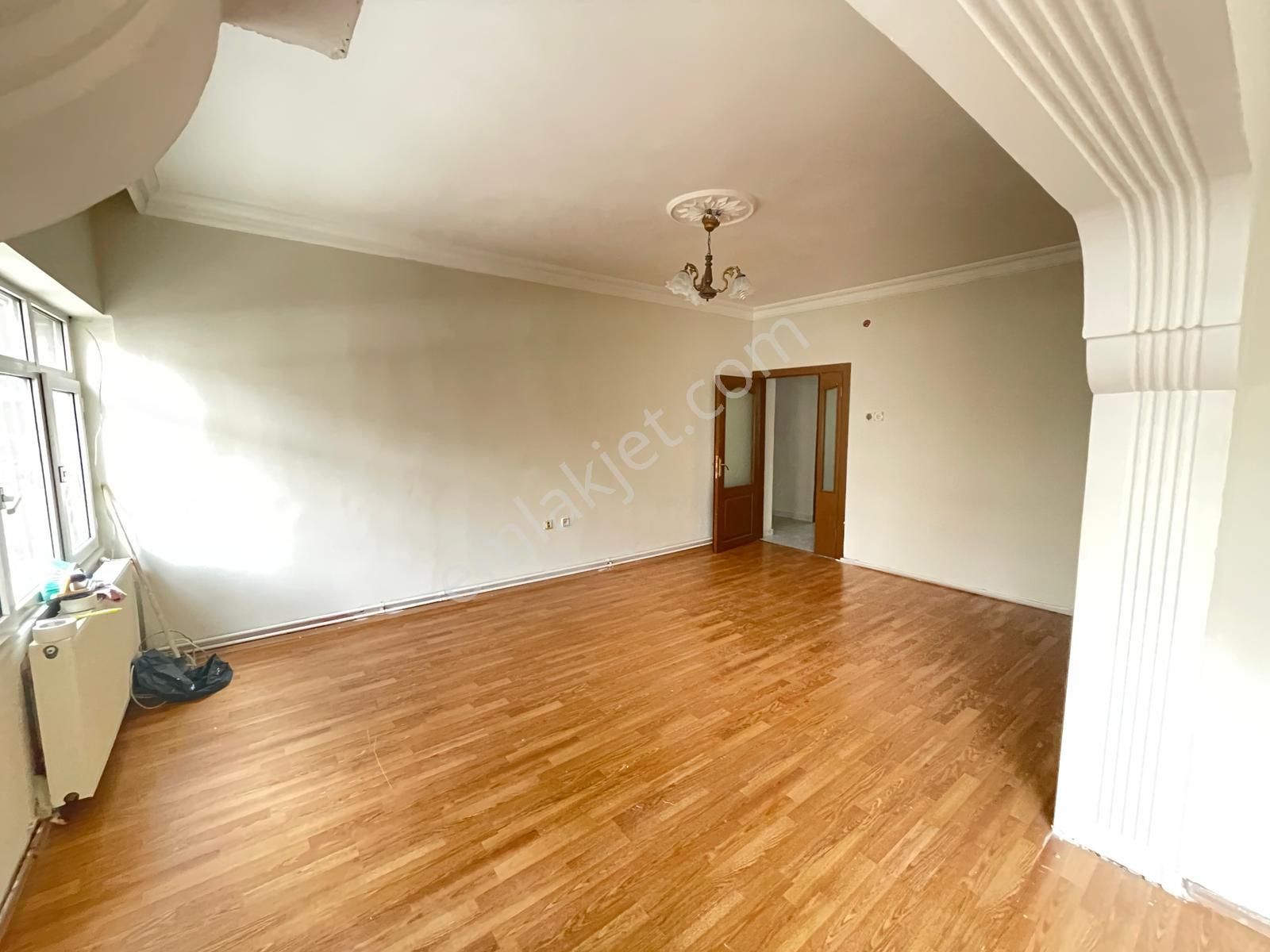 Lider Emlak'tan Aydınlıkevler'de Ön Cephe 2+1 Kiralık Daire - Görsel 11