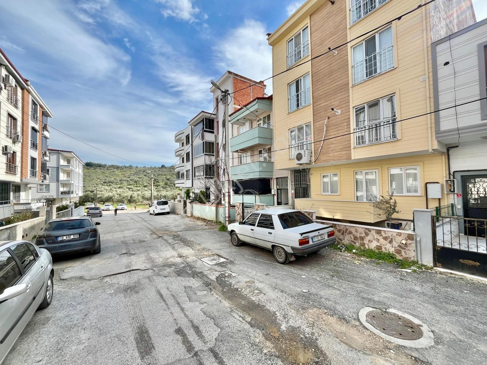 Gümüşden Tuzcumuratta Doğalgazlı Ayrı Mutfaklı Ön Cephe 3+1daire - Görsel 30