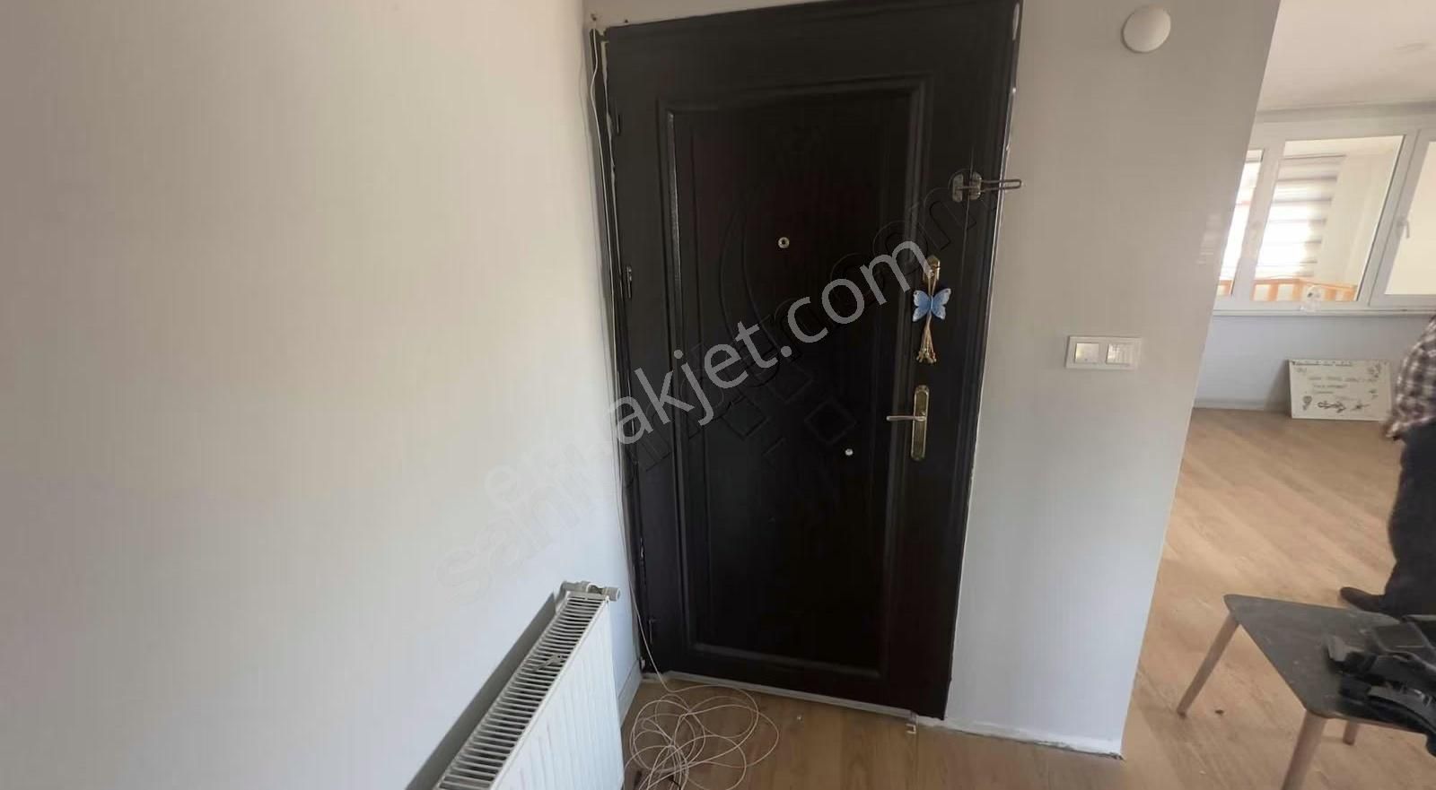 Çekmeköy Soğukpınar Da Cadde Üzeri 4+2 Kiralık Daire - Görsel 4