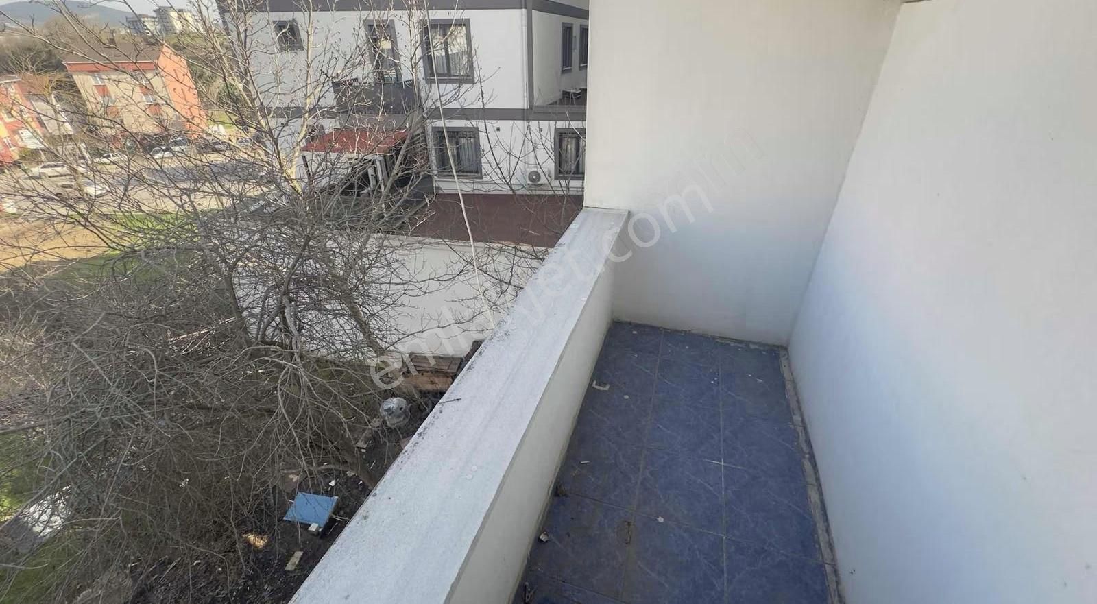 Çekmeköy Soğukpınar Da Cadde Üzeri 4+2 Kiralık Daire - Görsel 3