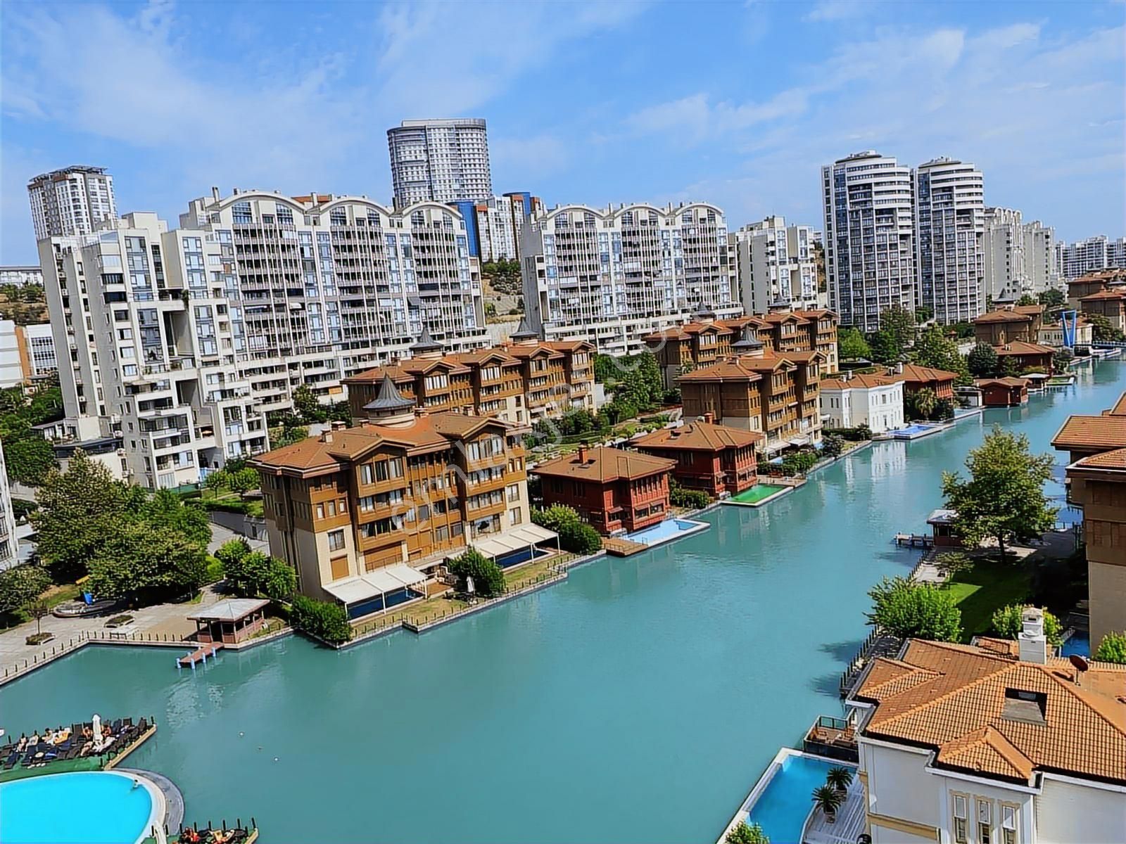 Capital'den Bosphorus City'de 1+1 Boş Manzaralı Kelepir