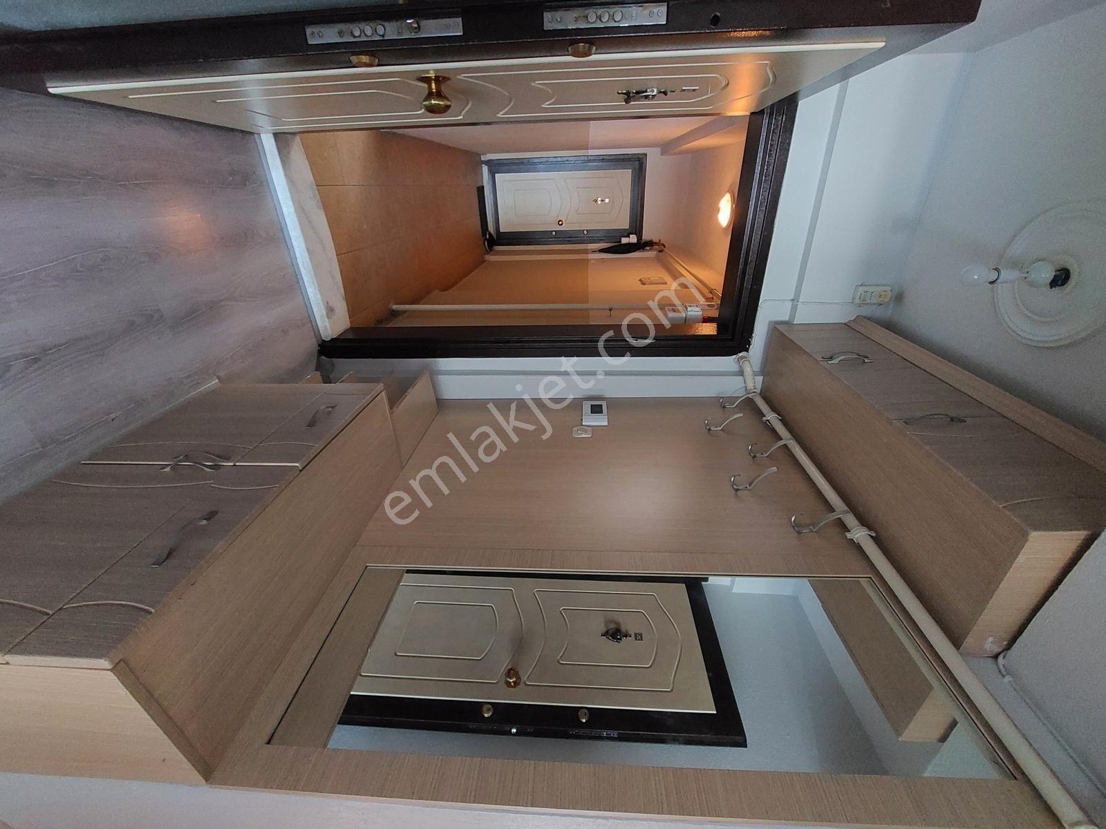 Karşıyaka Zübeyde Hnm Mah. Kiralık 3+1 D.gazlı Daire - Görsel 4