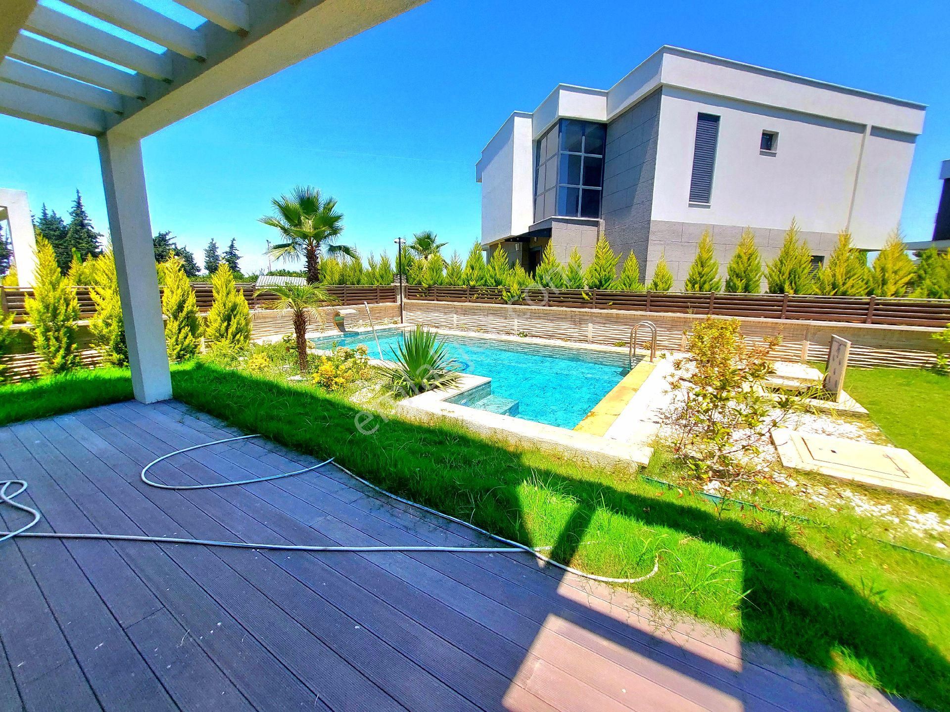 Ata Emlak'tan Plaja Yakın Özel Havuzlu Tek Müstakil 4+1 Sıfır Villa - Görsel 7