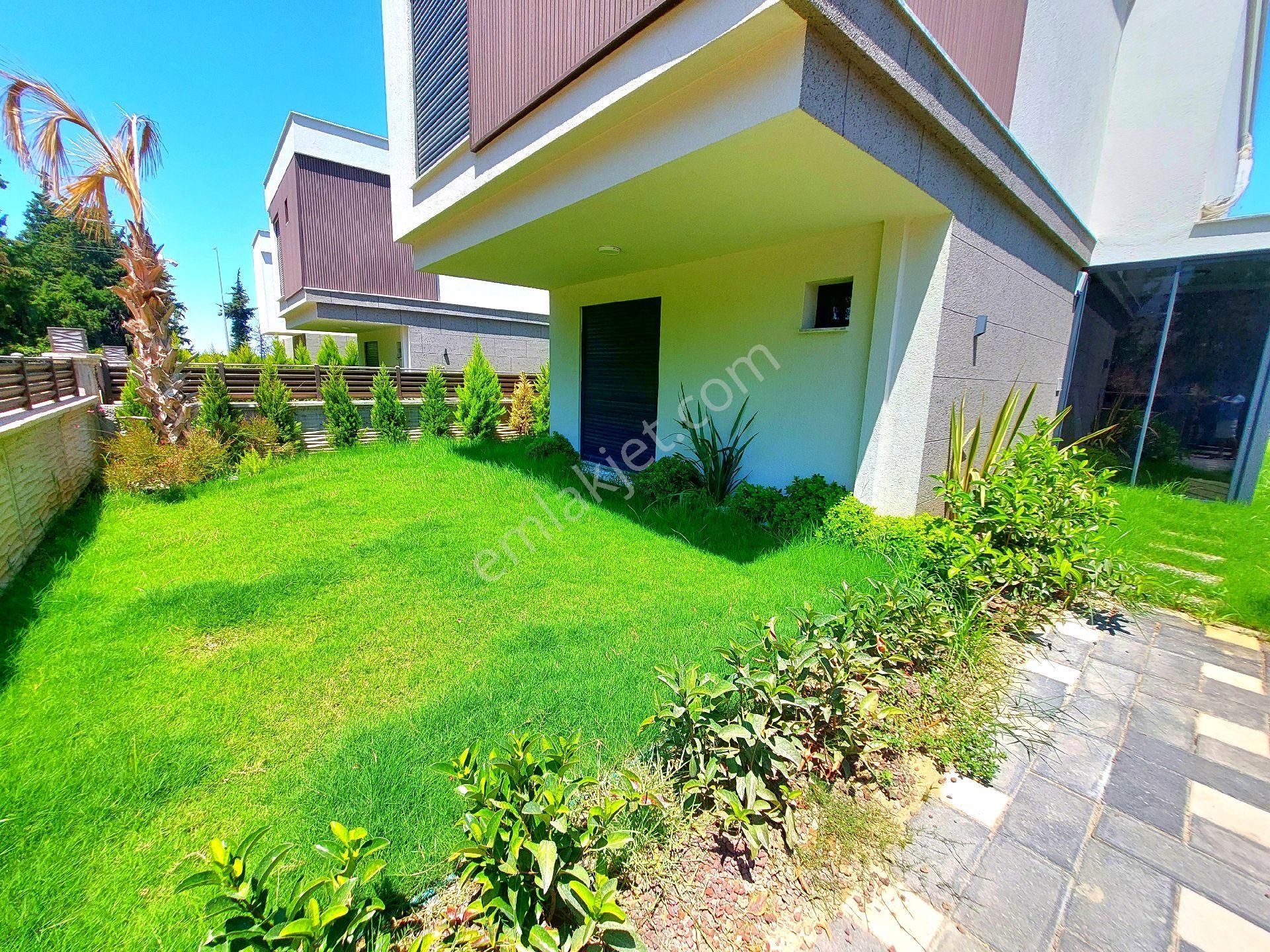 Ata Emlak'tan Plaja Yakın Özel Havuzlu Tek Müstakil 4+1 Sıfır Villa - Görsel 10