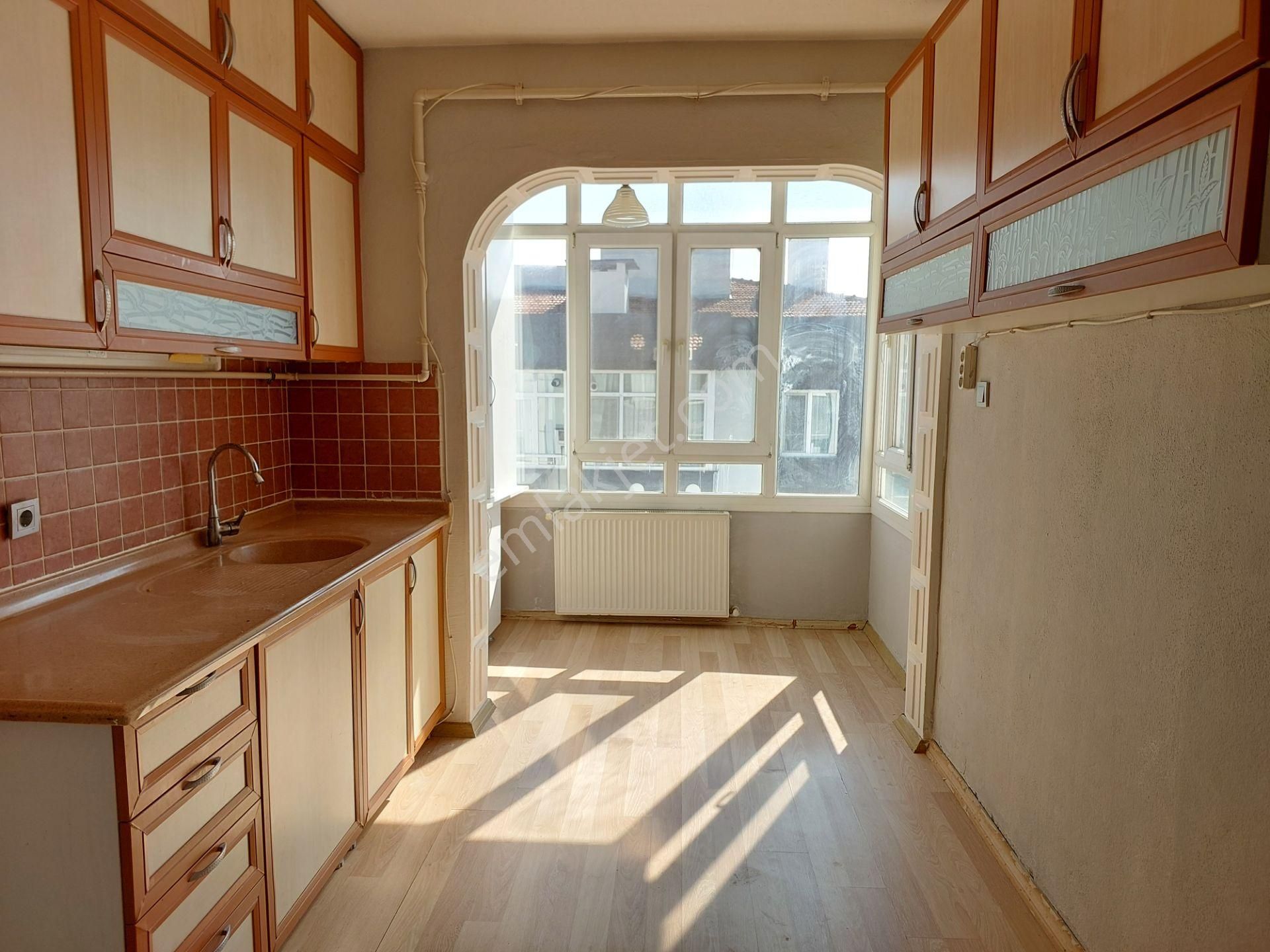 Karşıyaka Zübeyde Hnm Mah. Boş 3+1 Kiralık Daire Kanıt Emlaktan - Görsel 16