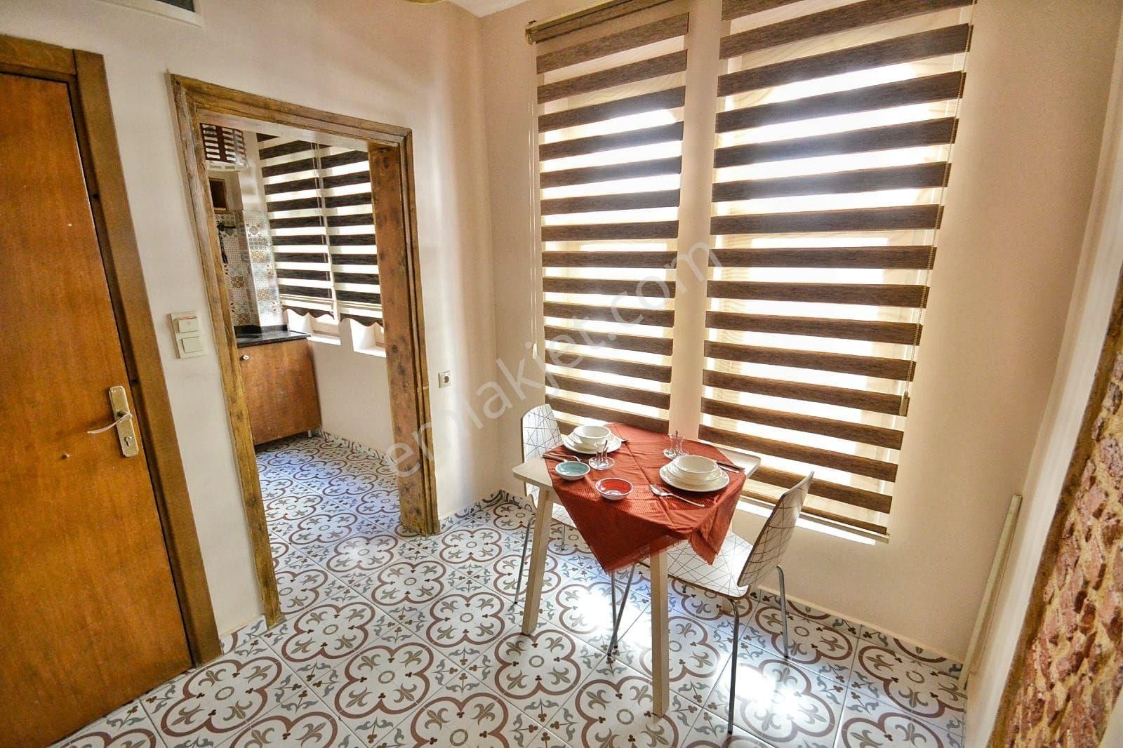 Beyoğlu Galatasaray Da 2 Kat Full Eşylı 1+1 Daire - Görsel 19