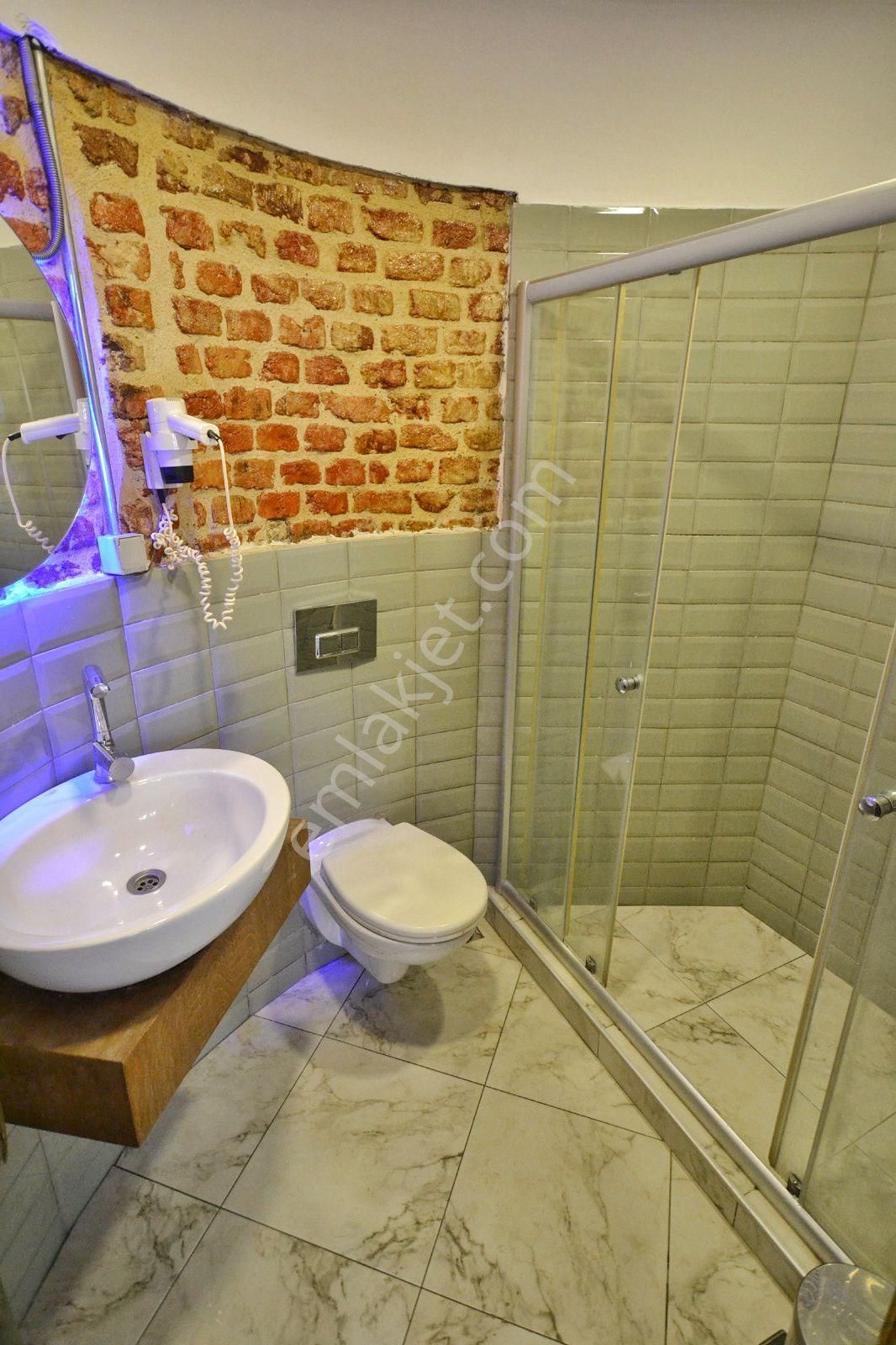 Beyoğlu Galatasaray Da 2 Kat Full Eşylı 1+1 Daire - Görsel 18