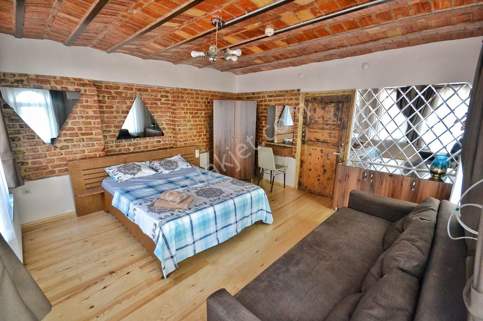 Beyoğlu Galatasaray Da 2 Kat Full Eşylı 1+1 Daire - Görsel 15