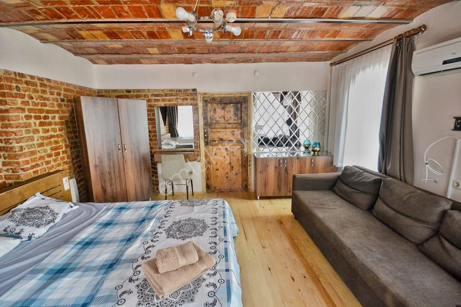 Beyoğlu Galatasaray Da 2 Kat Full Eşylı 1+1 Daire - Görsel 14