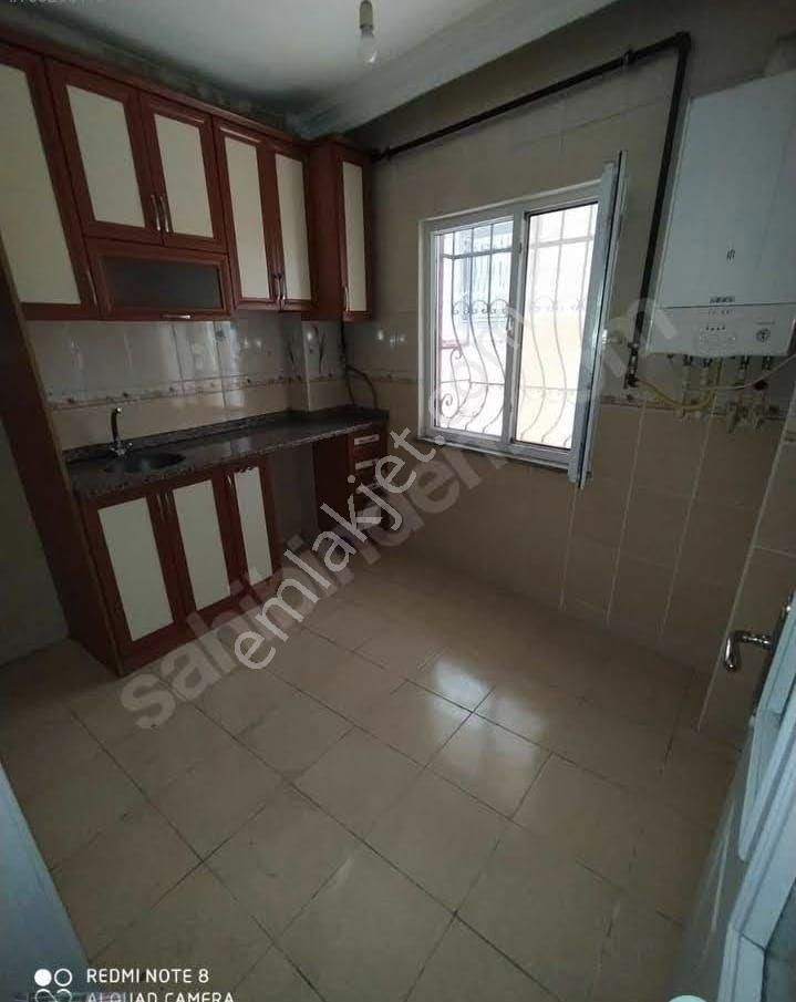 Yenibosna Pazarpazarinda 1+1 Bahcekat - Görsel 2