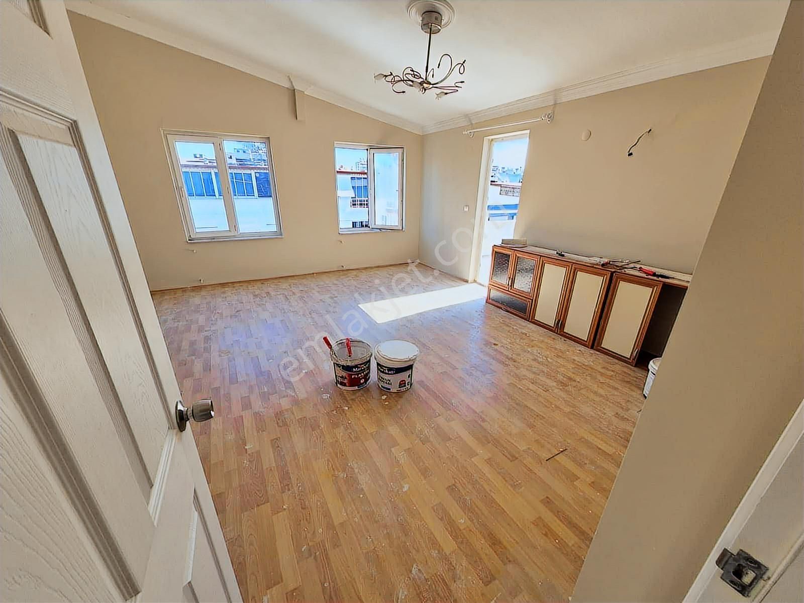 Dutlubahçe Mh. 3.kat 5+1 Kiralık Asansörlü Dubleks - Görsel 5