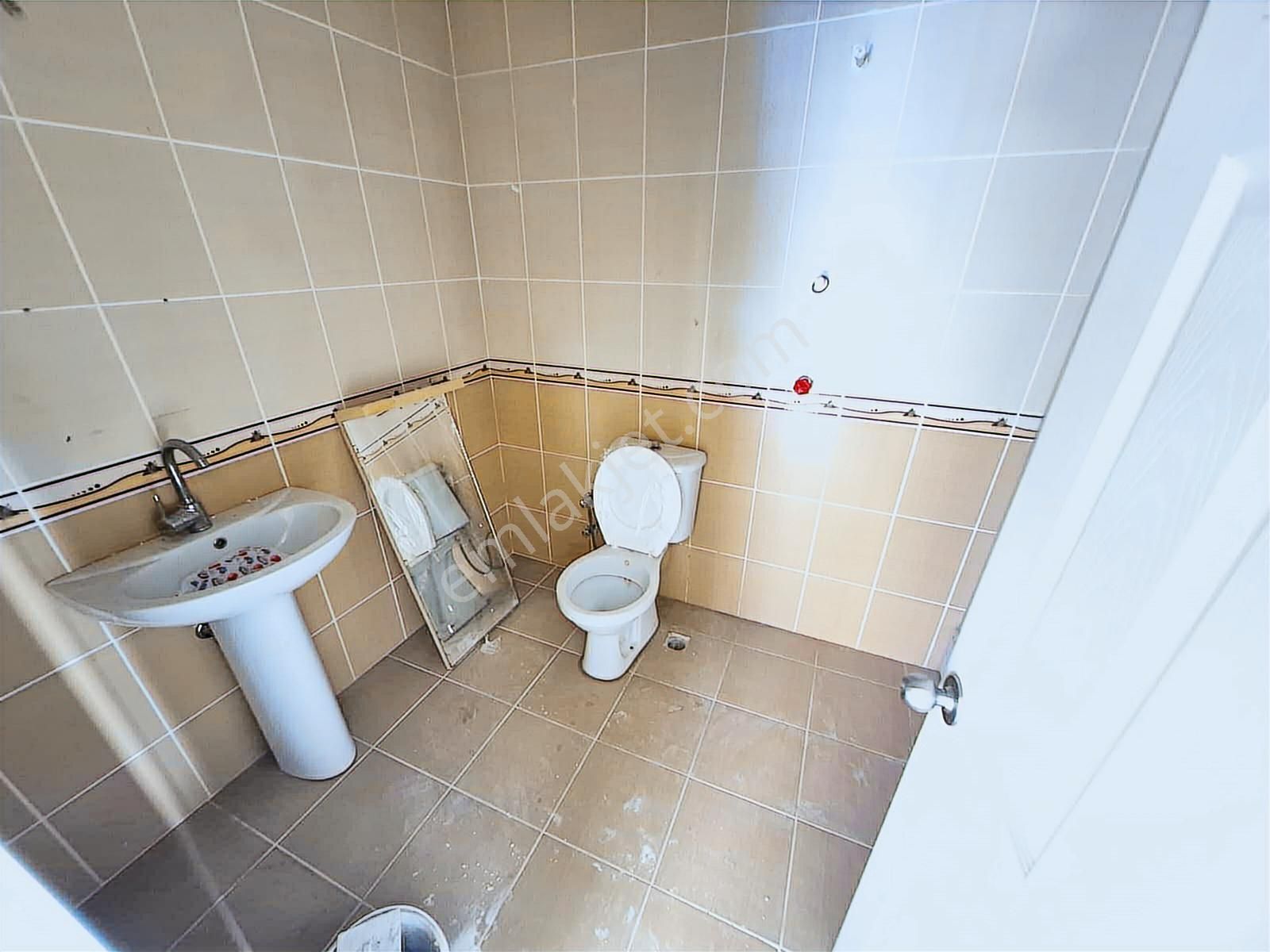 Dutlubahçe Mh. 3.kat 5+1 Kiralık Asansörlü Dubleks - Görsel 11