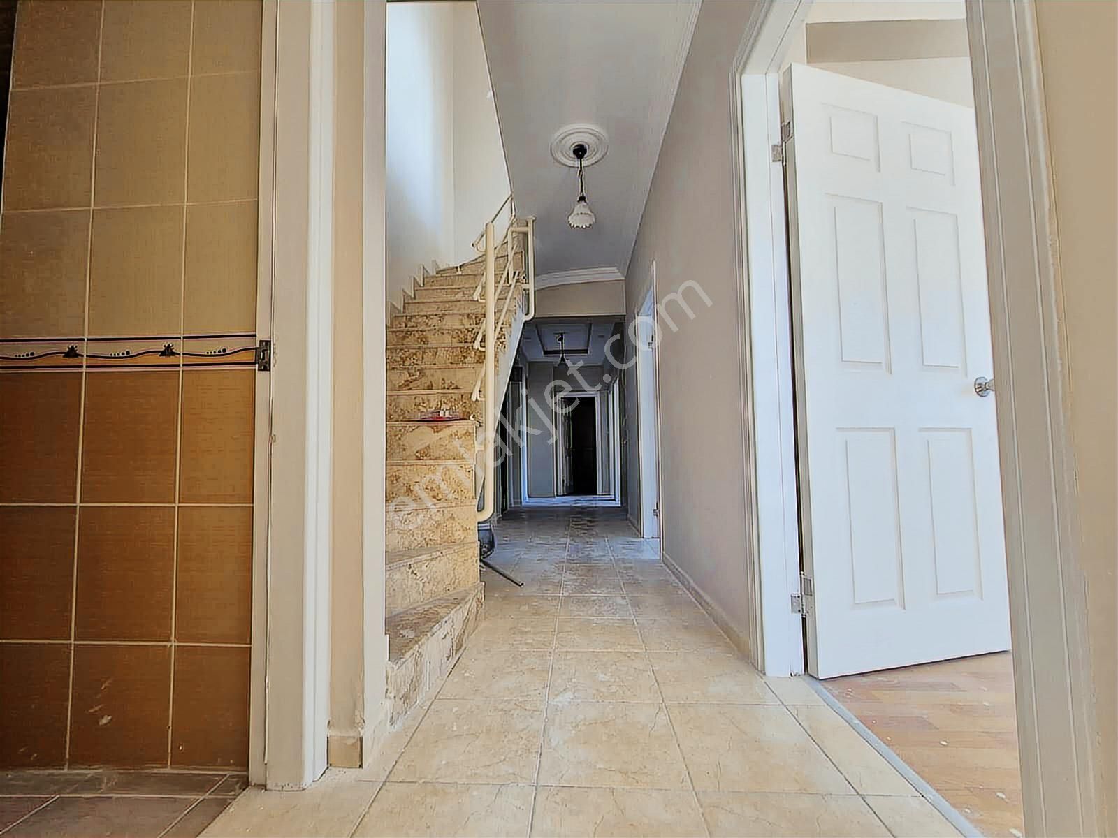 Dutlubahçe Mh. 3.kat 5+1 Kiralık Asansörlü Dubleks - Görsel 4