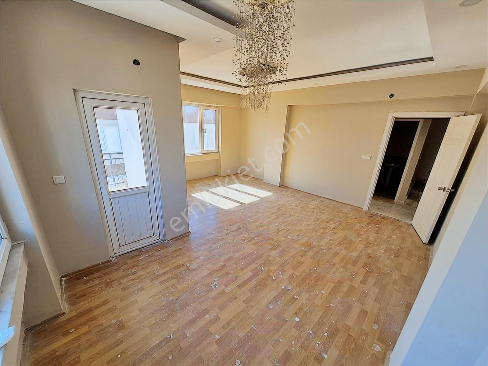 Dutlubahçe Mh. 3.kat 5+1 Kiralık Asansörlü Dubleks - Görsel 14