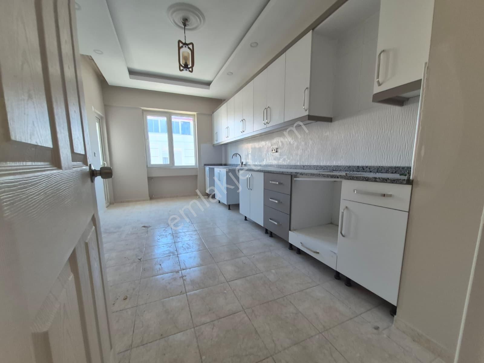 Dutlubahçe Mh. 3.kat 5+1 Kiralık Asansörlü Dubleks - Görsel 16