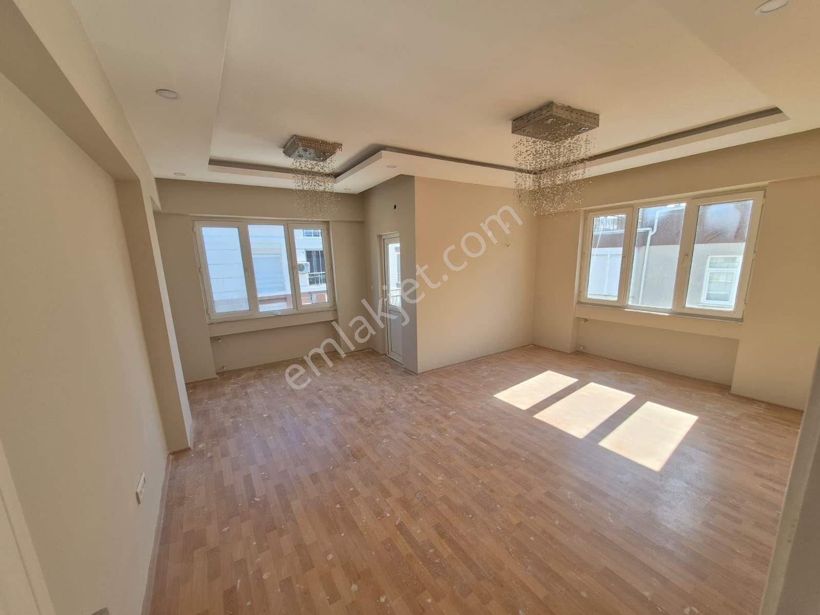 Dutlubahçe Mh. 3.kat 5+1 Kiralık Asansörlü Dubleks