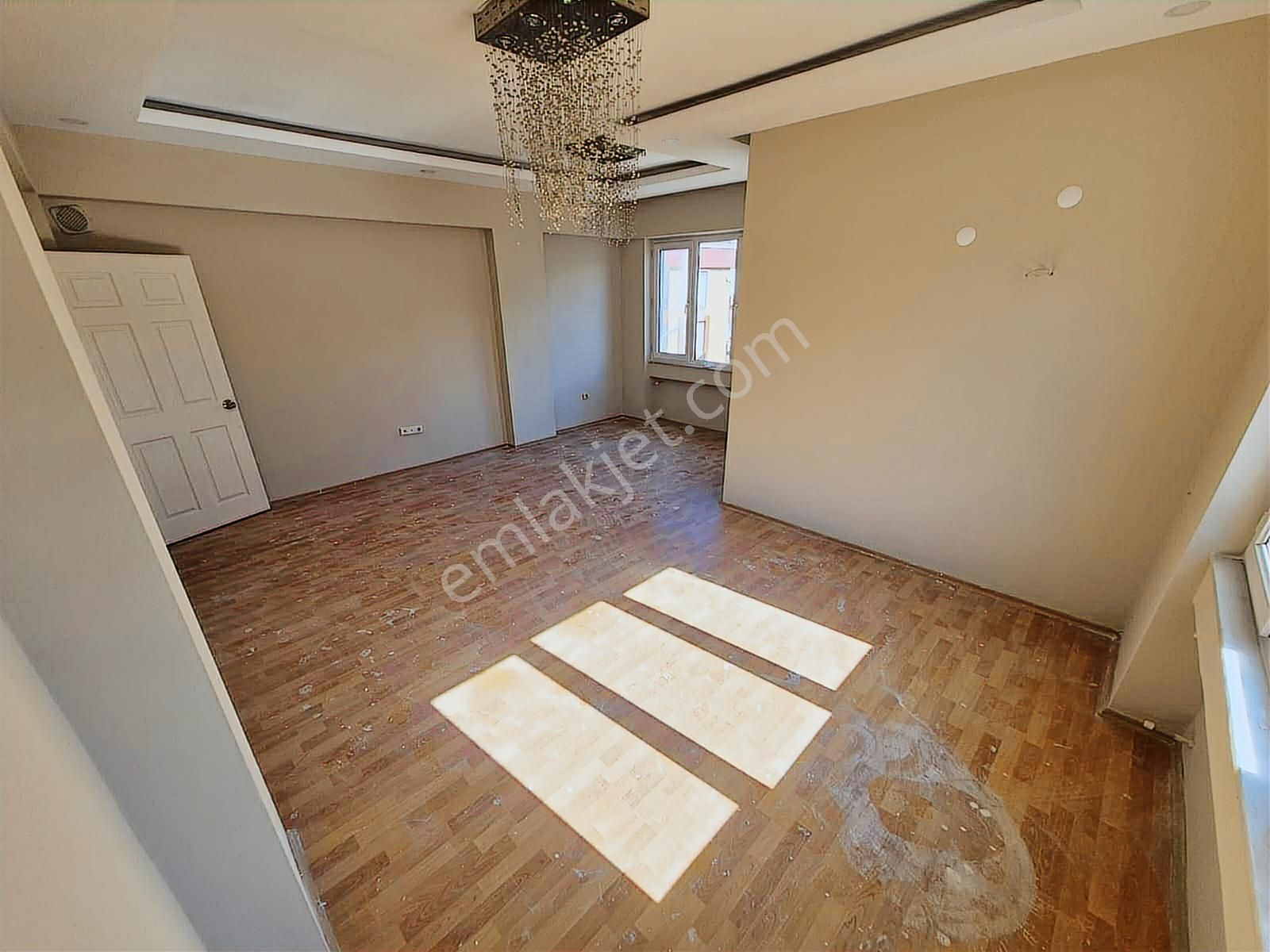 Dutlubahçe Mh. 3.kat 5+1 Kiralık Asansörlü Dubleks - Görsel 34