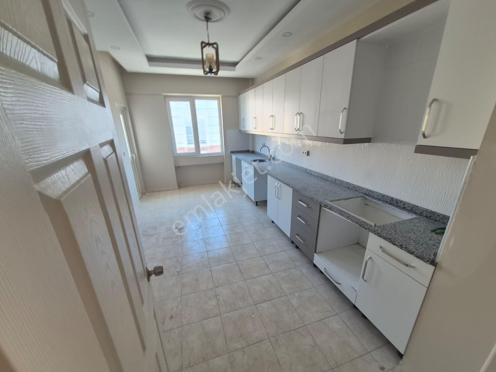 Dutlubahçe Mh. 3.kat 5+1 Kiralık Asansörlü Dubleks - Görsel 6