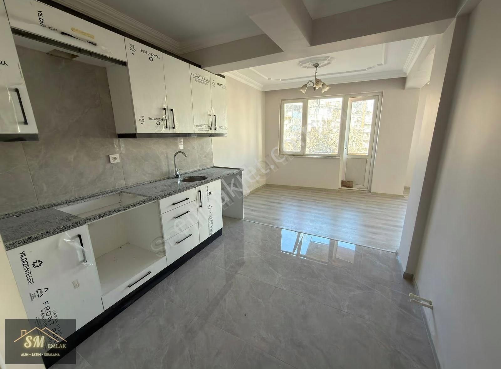 'sm Gayrimenkul'den Utku Mahallesinde 8 Havuzun Dibi 2+1 Daire'