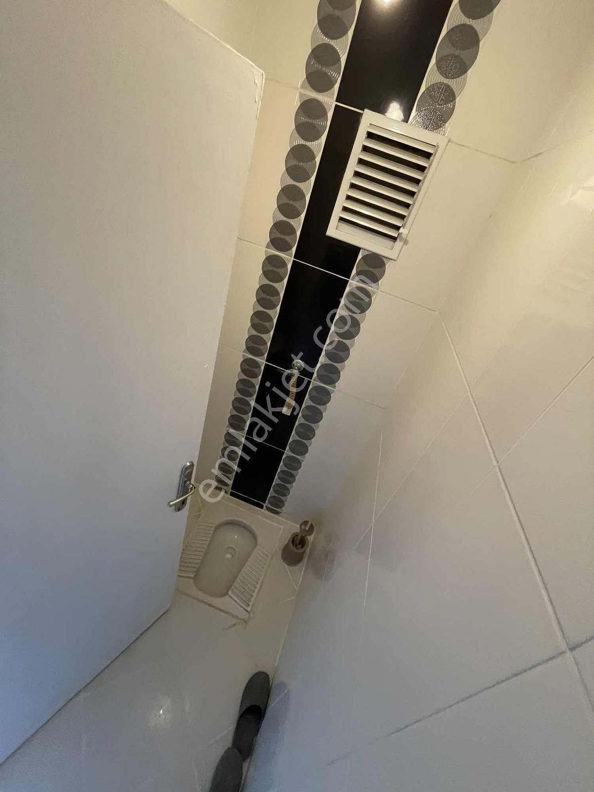 Alc Den Metronun Dibinde Salon Bagımsız Yapılı Daire 3+1 Siteiçi - Görsel 3