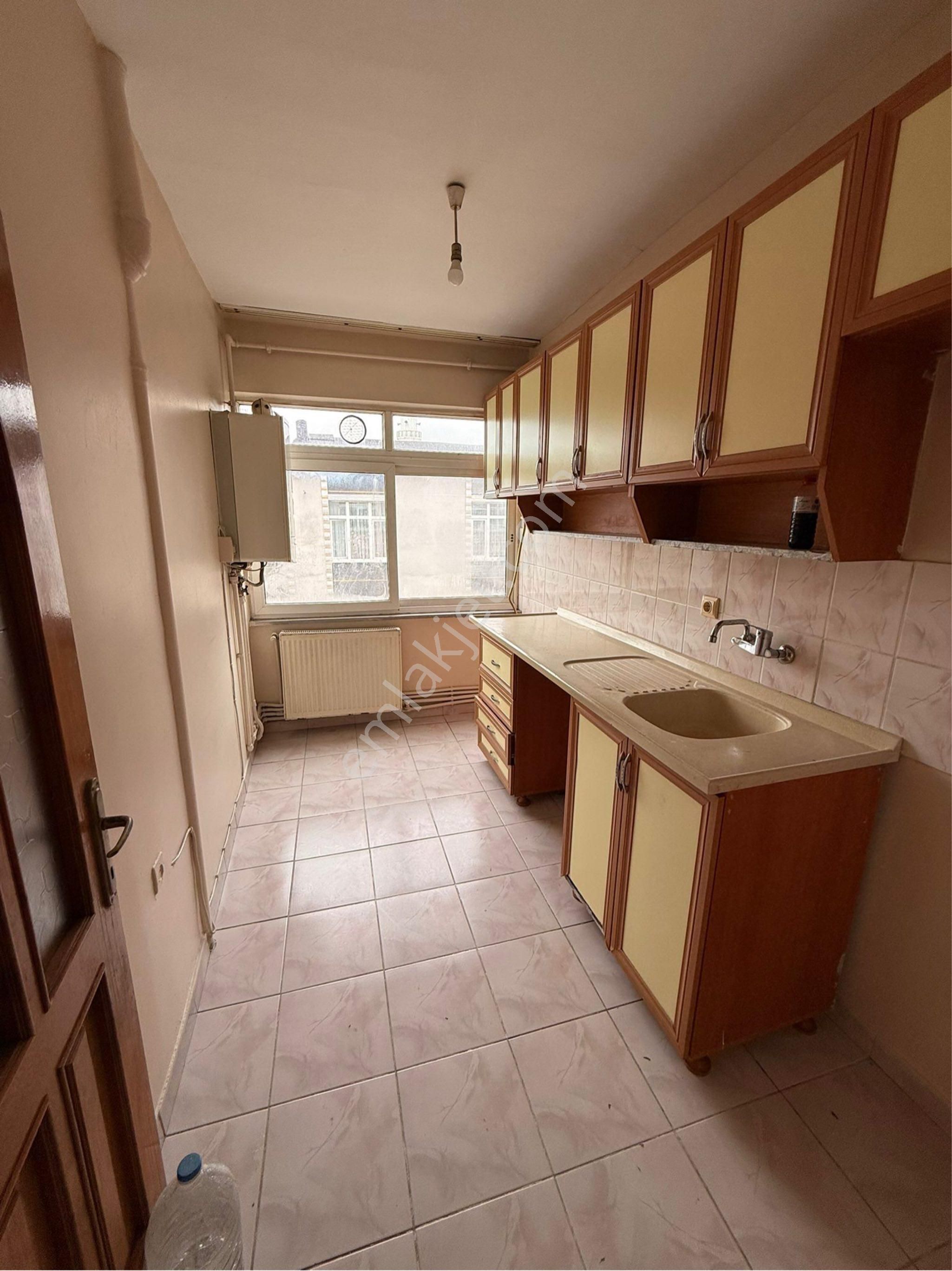 Emirden Tertemiz Kiralık 2+1ara Kat - Görsel 13