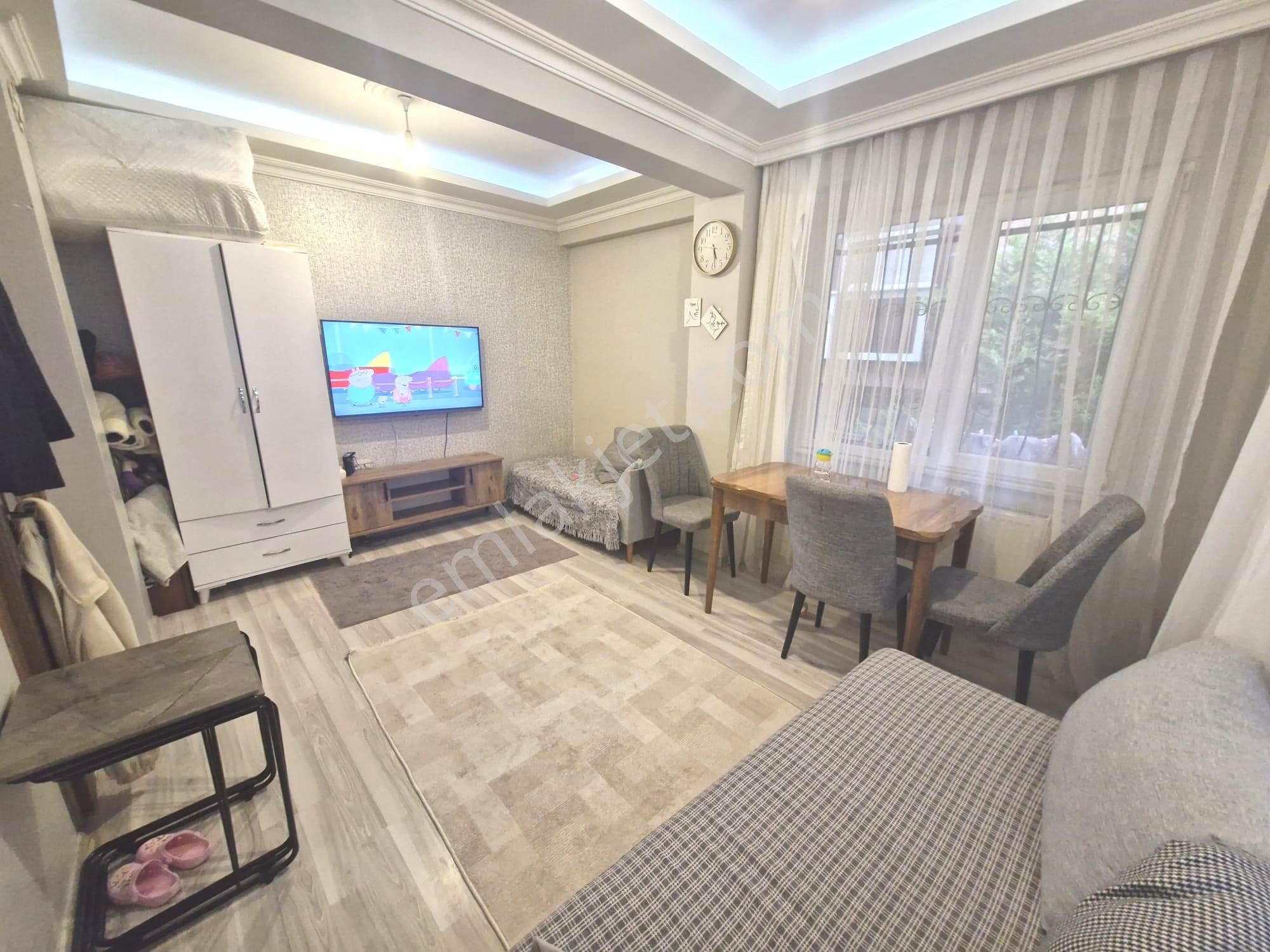 Mevlana Camii Yakını Satılık 1+1 Yüksek Giriş Kat Mülkiyetli - Görsel 3