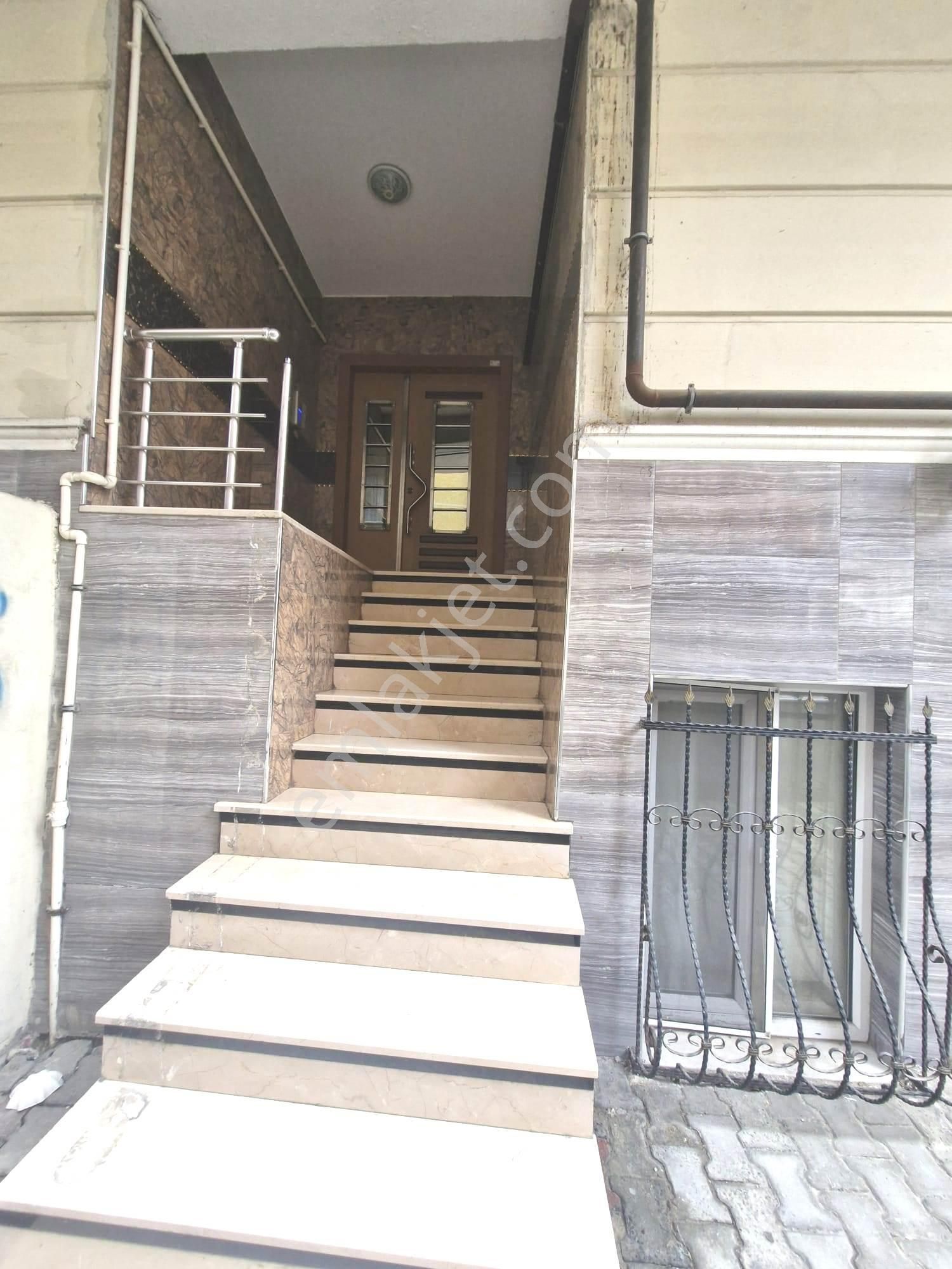 Mevlana Camii Yakını Satılık 1+1 Yüksek Giriş Kat Mülkiyetli - Görsel 17